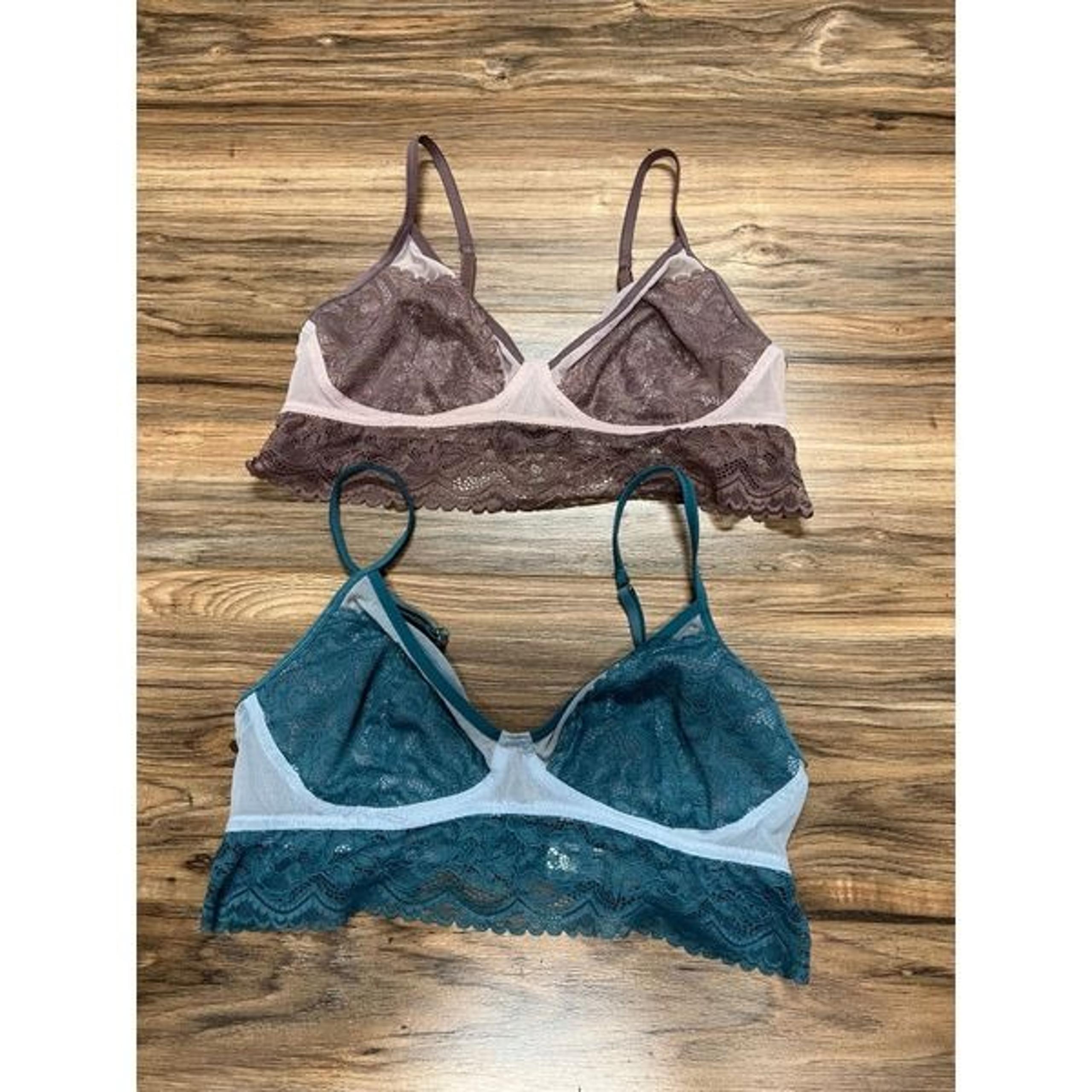 2 bralettes