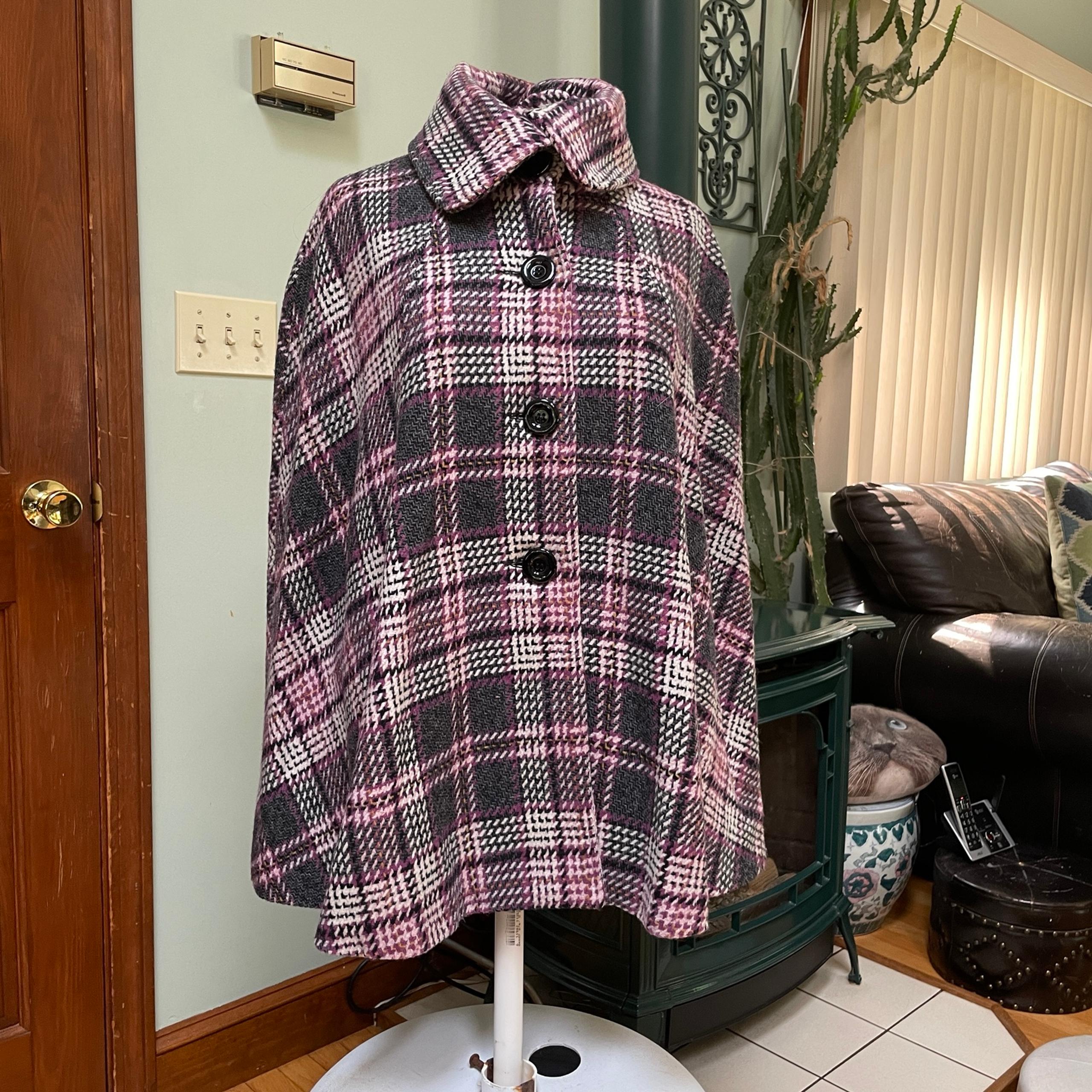 Women's Cejon Plaid Cape
