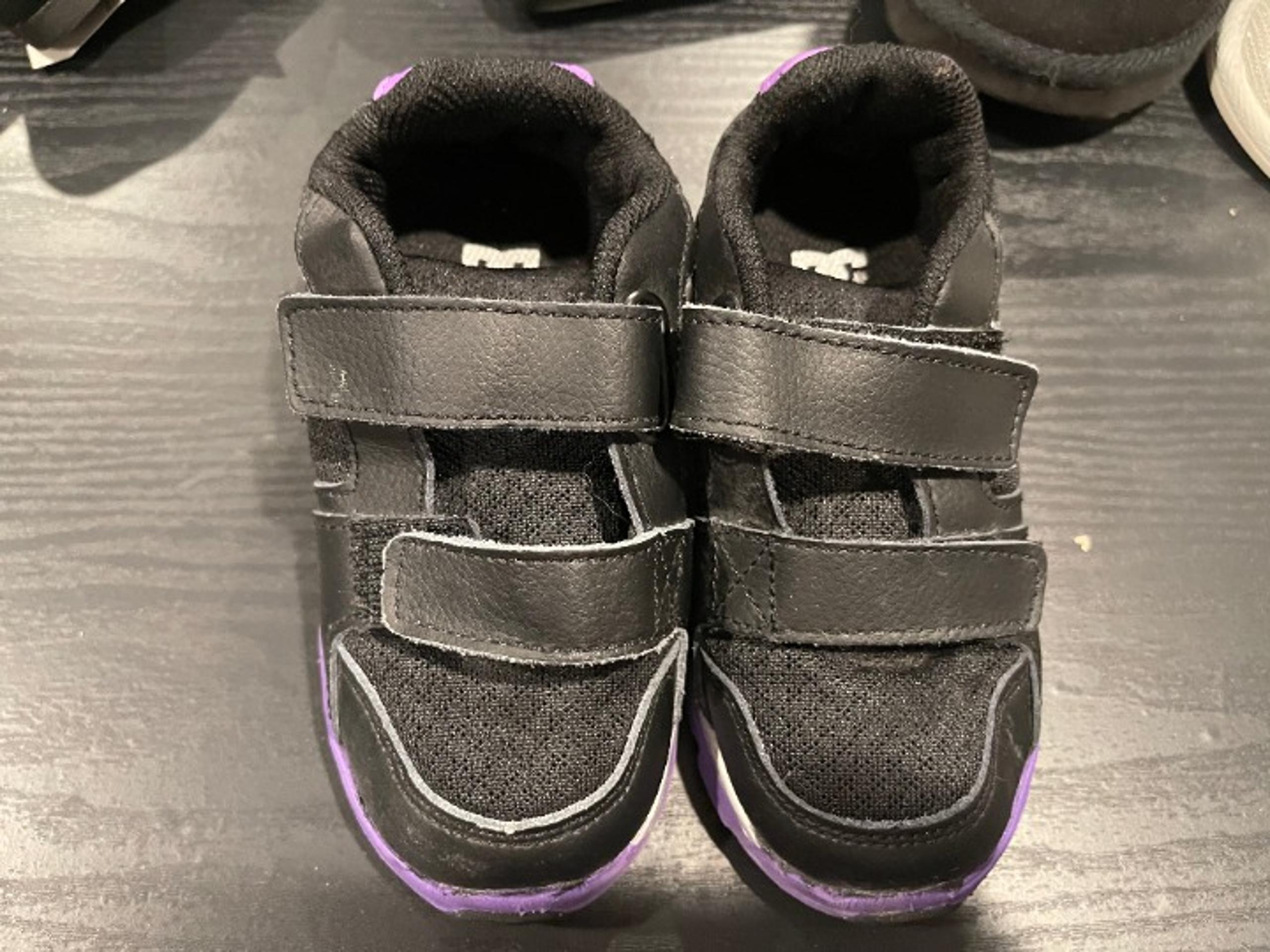 girls purple and black D&G Size 9 like new
