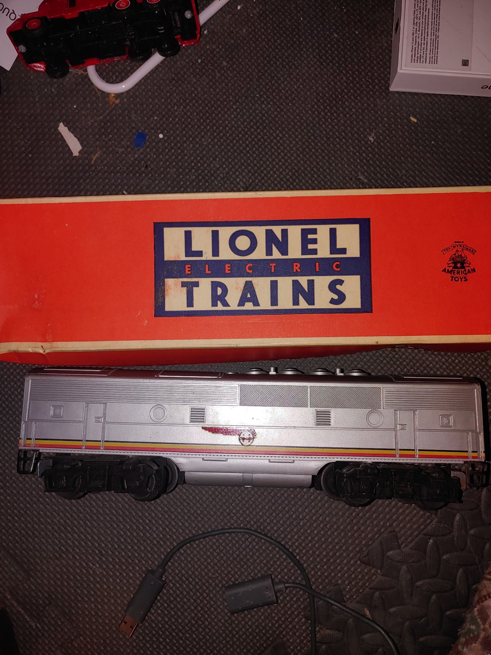 Beautiful Lionel Original Postwar BOXED #2243C Santa Fe B-Unit well stored