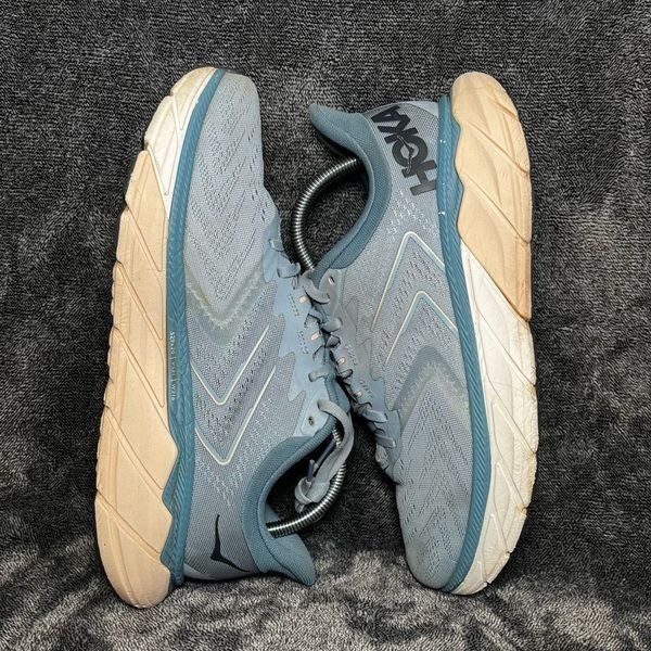 Hoka One One Arahi 5 Blue- women sz 10.5