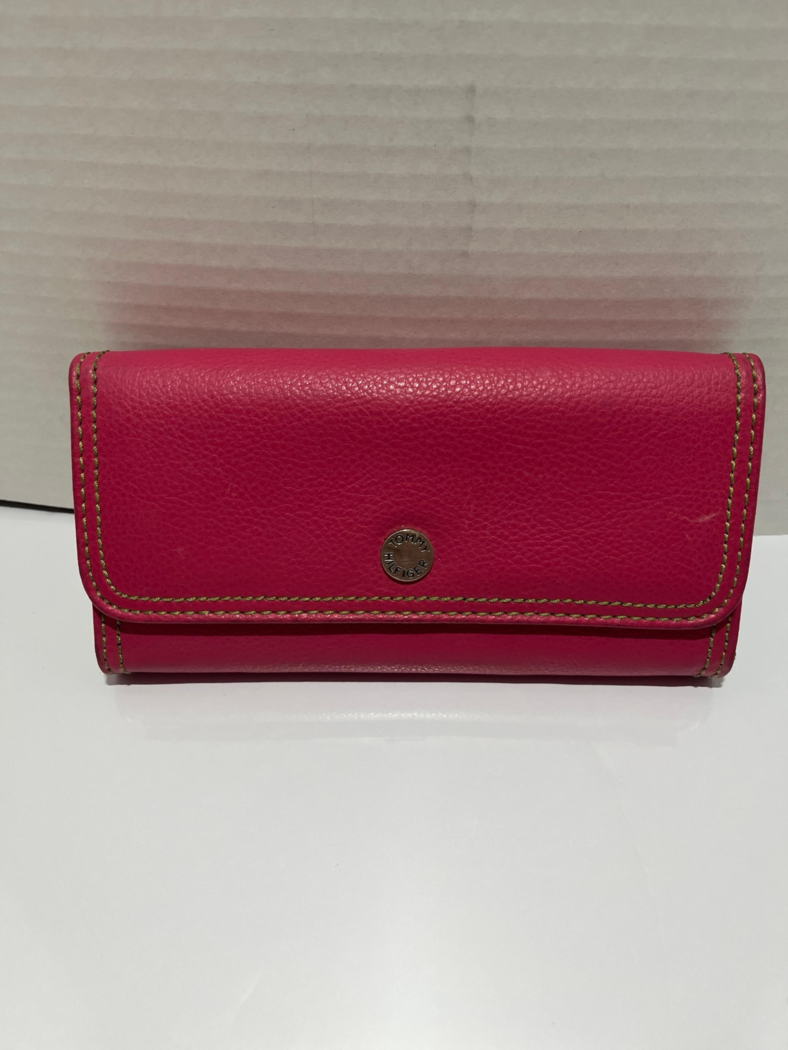 Tommy Hilfiger Women’s Wallet
