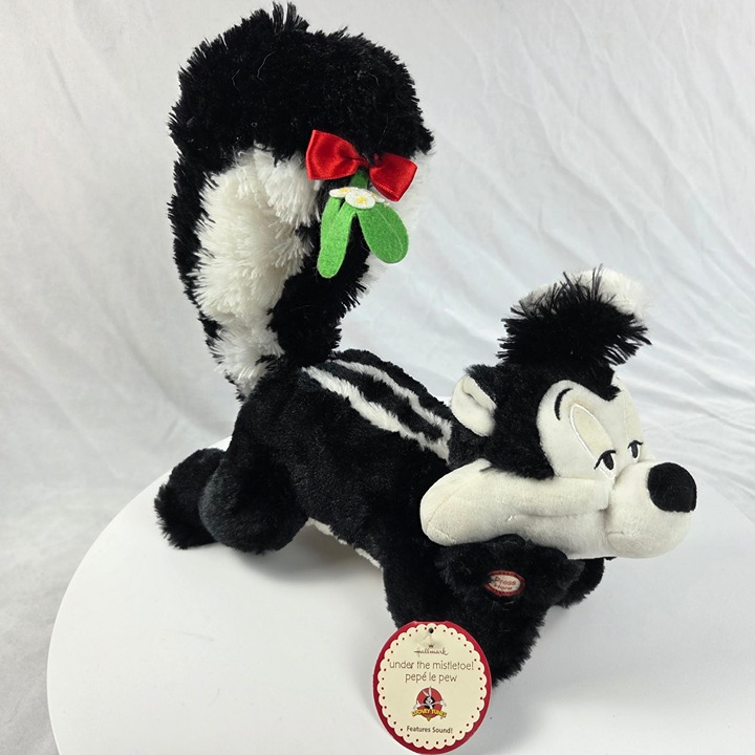 Hallmark Pepe Le Pew Talking Plush Mistletoe Looney Tunes Tested Works 12"
