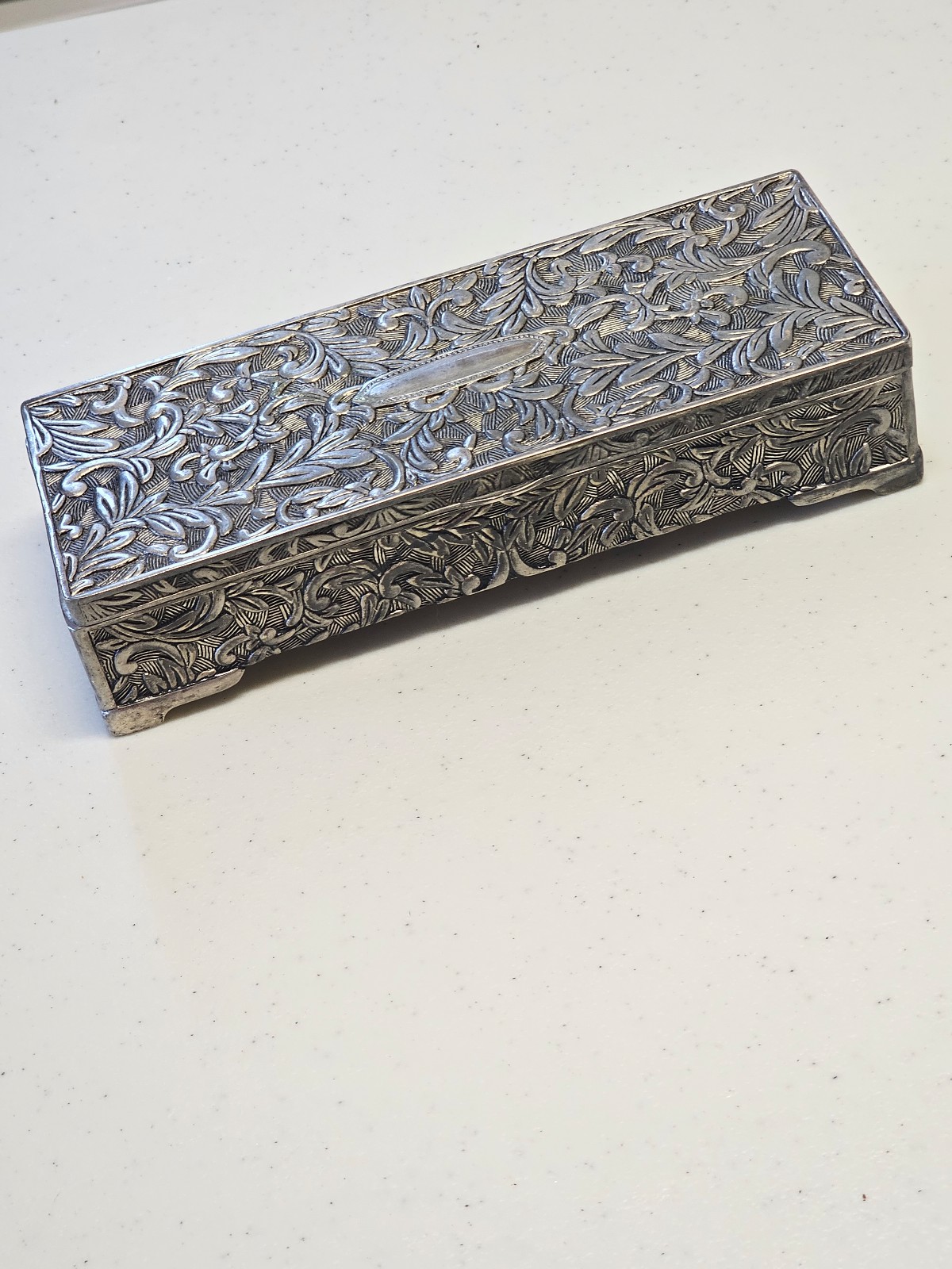Gorgeous 1970s Victorian Style Jewelry Box 9x4 UP