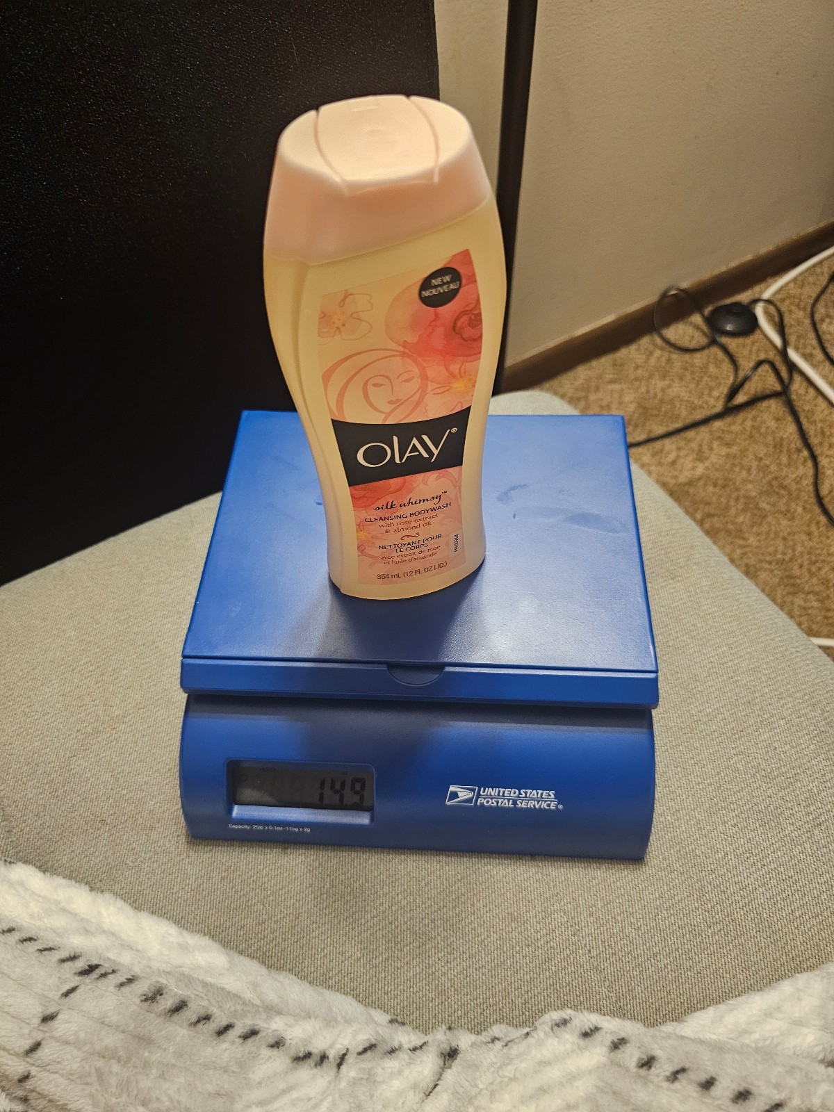 DISCONTINUED Olay Silky Whimsy Cleansing BodyWash Rose Extract & Almond Oil