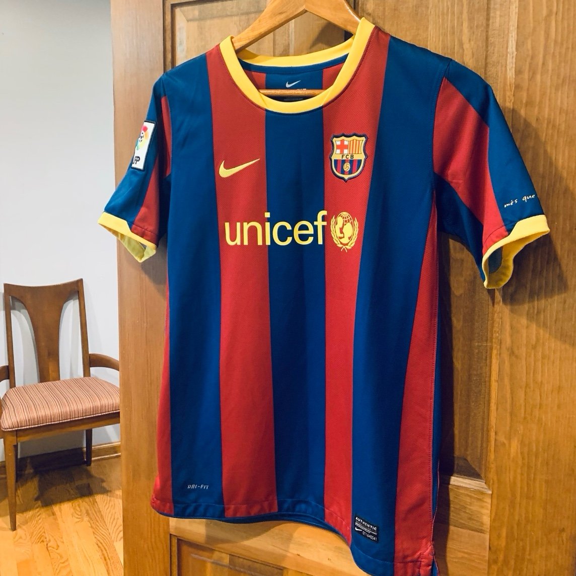 NIKE DRI-FIT LIONEL MESSI BARCELONA Soccer Jersey