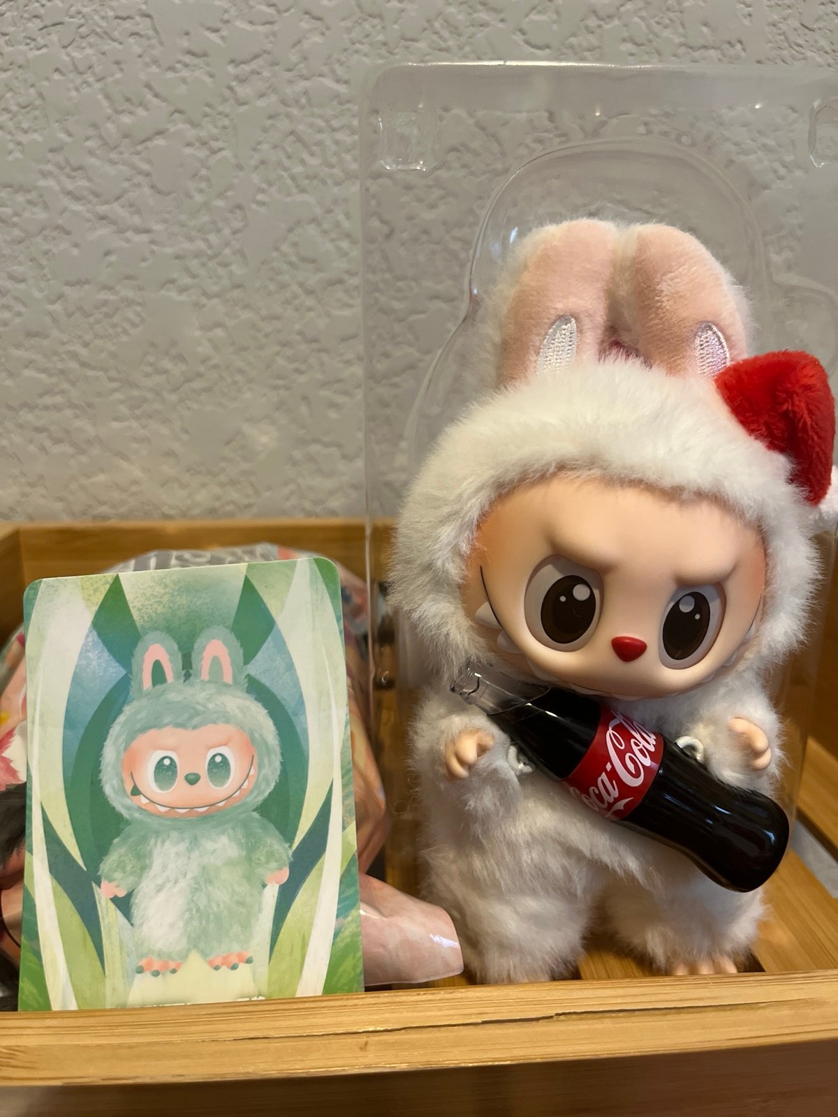 Big into energy Serenity & Surprise Shake Coca Cola Labubu