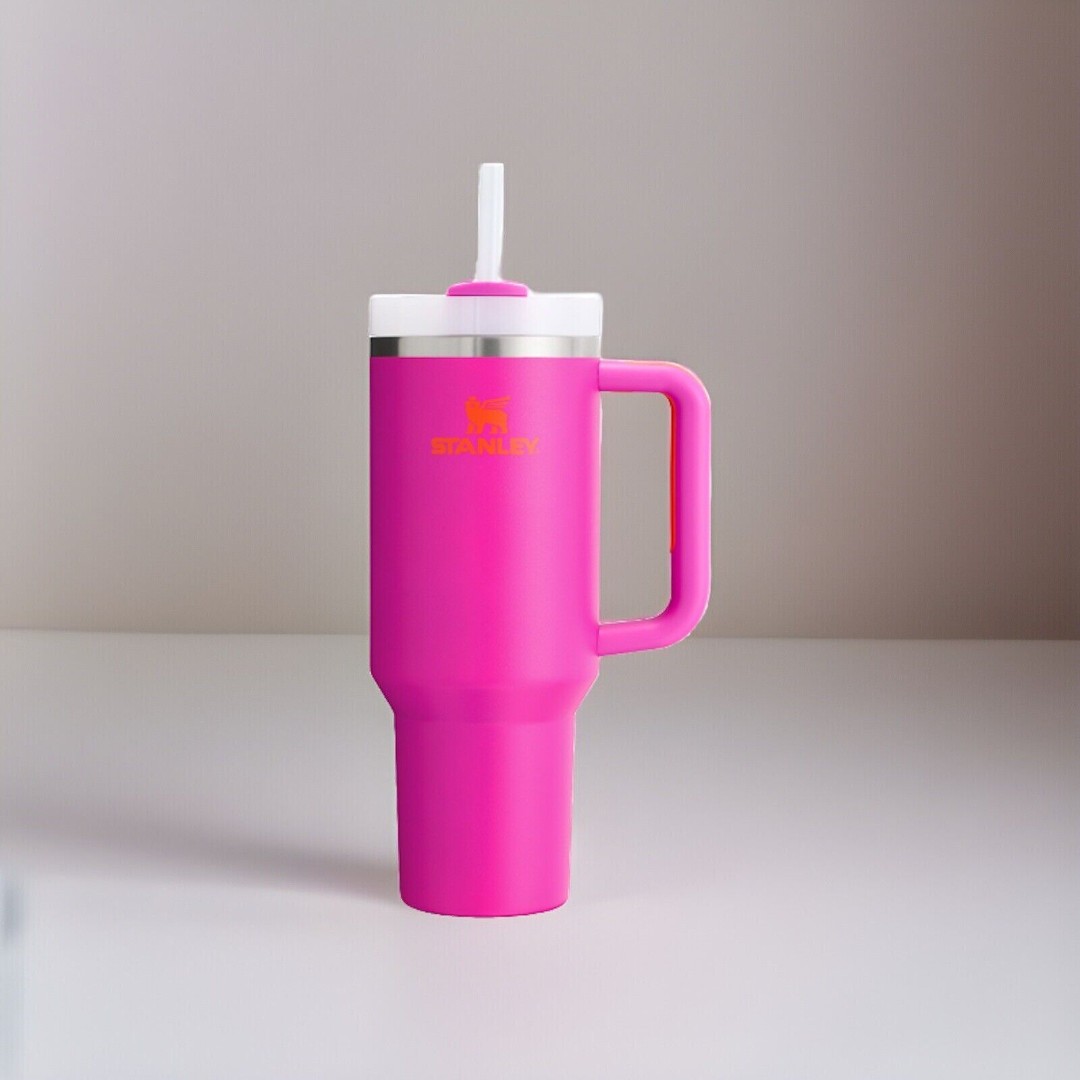 Stanley Heat Wave The Quencher H2.0 Flowstate Tumbler 30 Oz Vivid Violet NWT