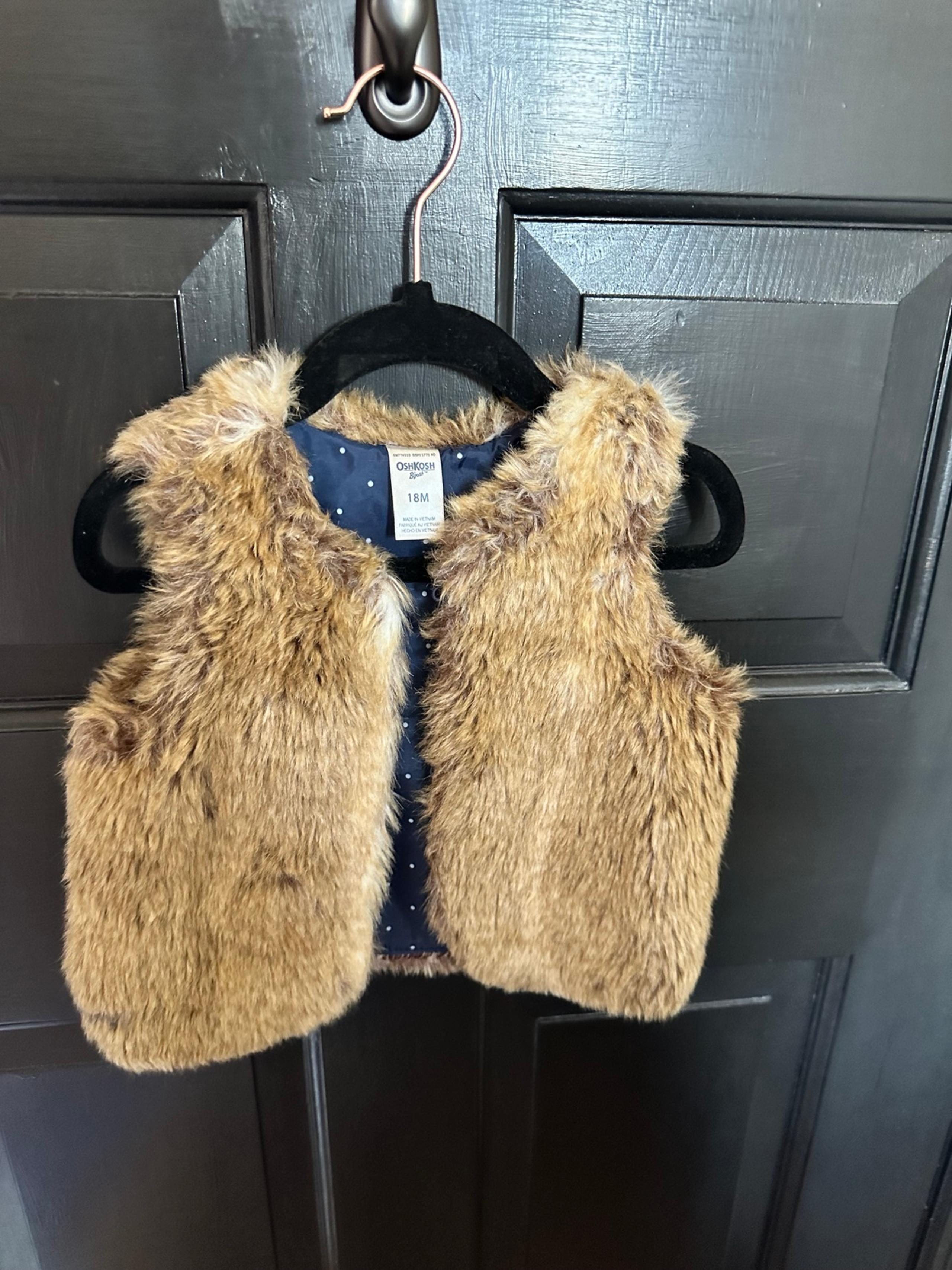 Oshkosh fur vest