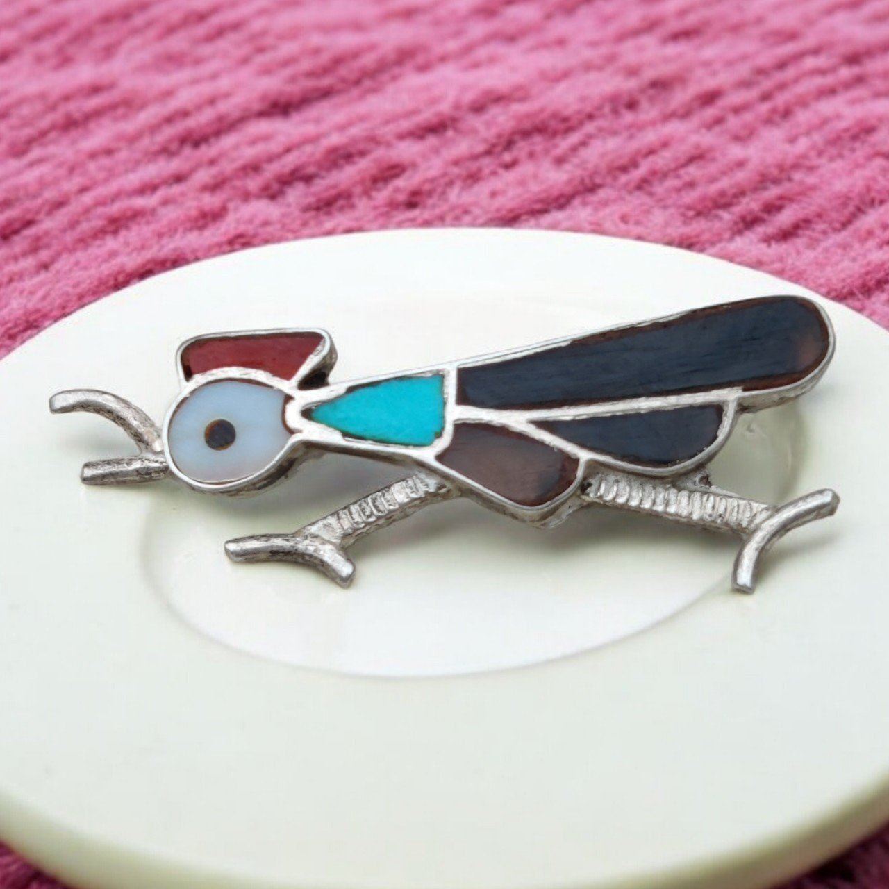 Antique sterling silver zuni road runner stone inlay brooch