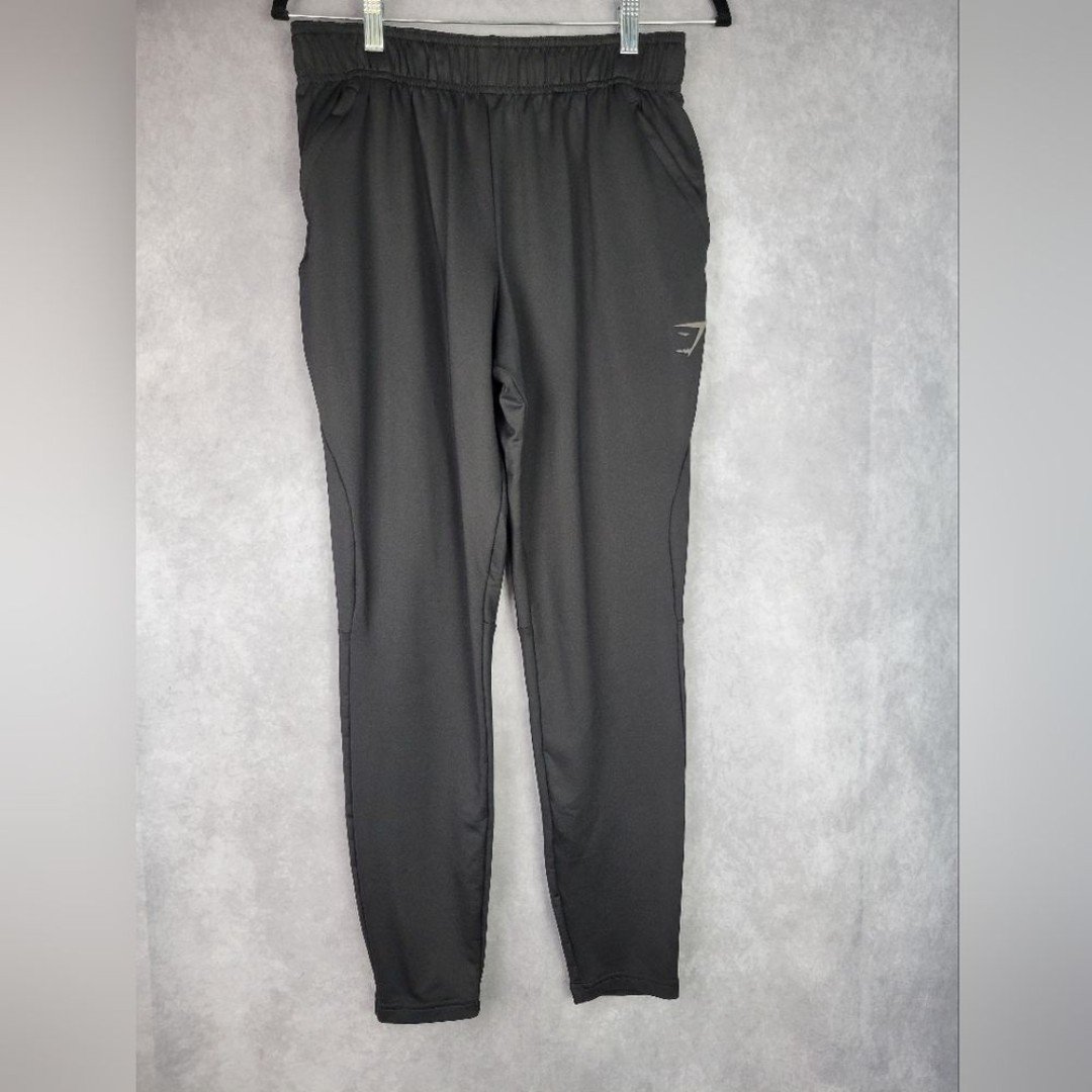 Gymshark Arrival Knit Jogger slim fit in black size S