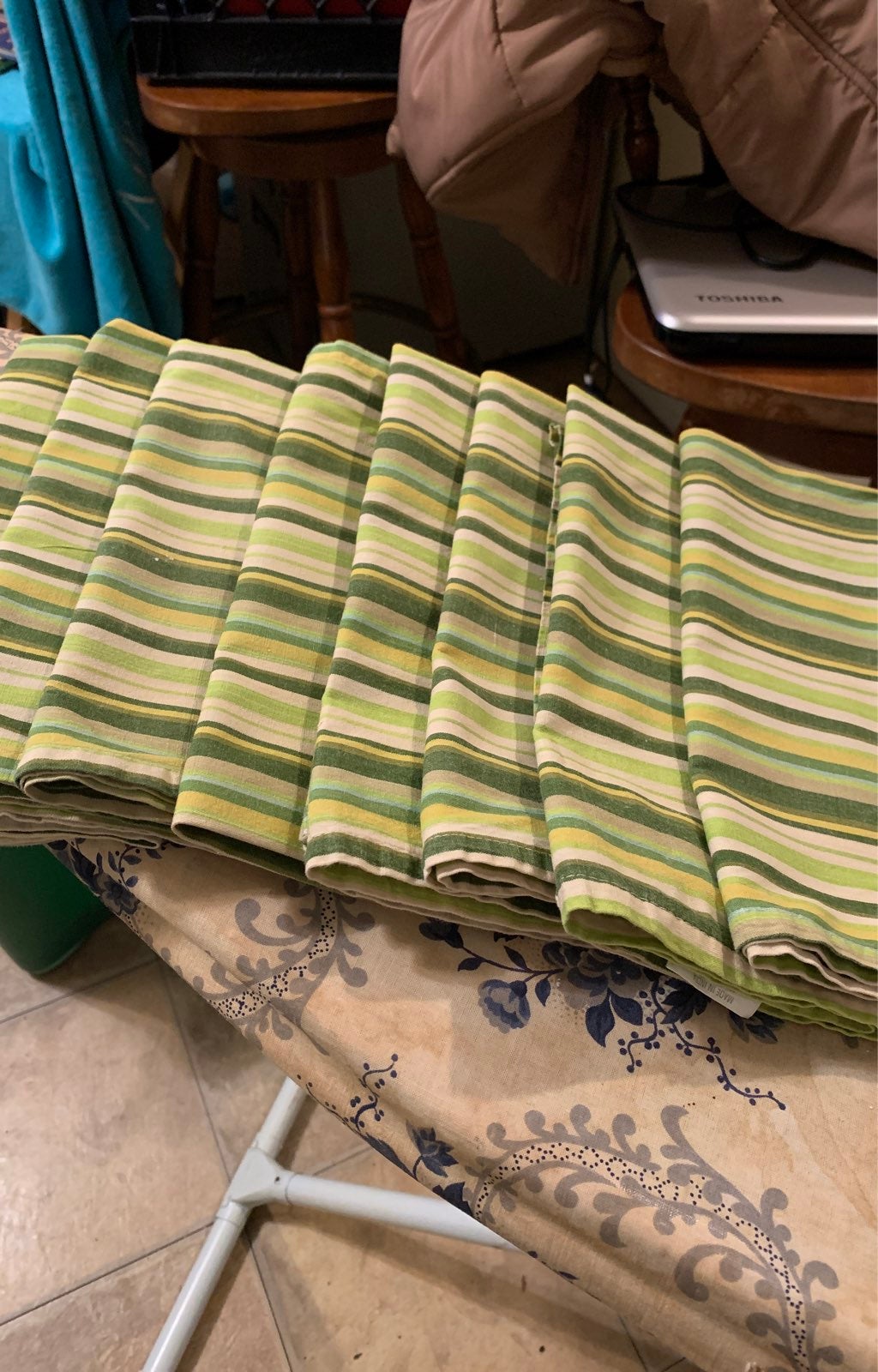 Crate & Barrel Cloth Napkins (8)
