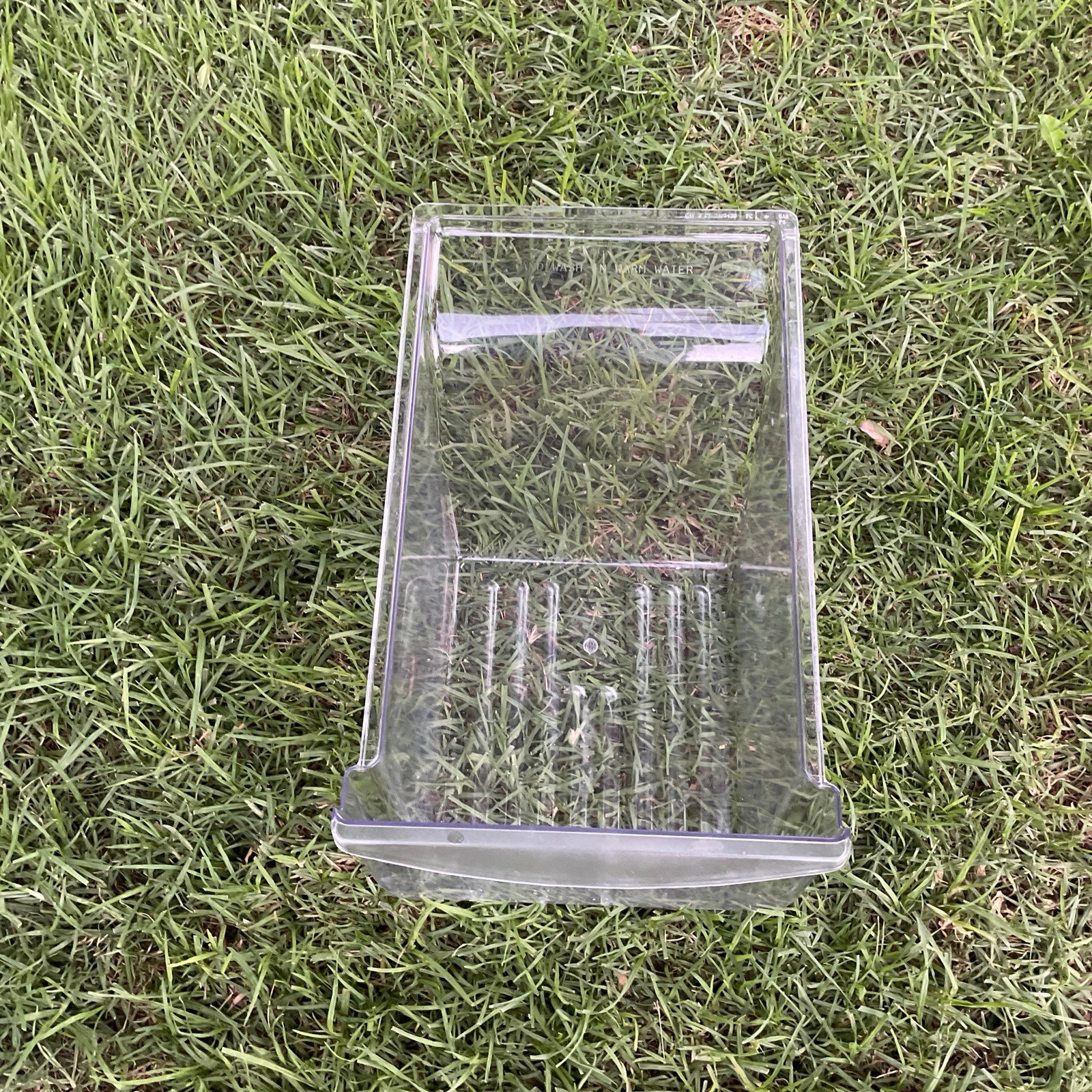 KENMORE Refrigerator Crisper Drawer Part# 2403438 CLEAR PREOWNED good shape. N