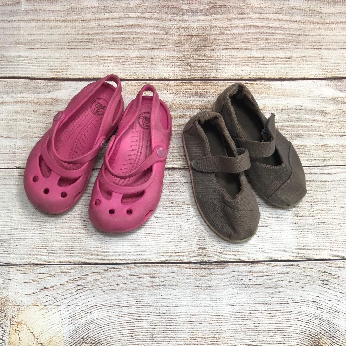 clearance up to 70% bundle shoes Girls lot 9 crocs Kids clearance up to 70% bundle shoes Girls lot 9 crocs Kids