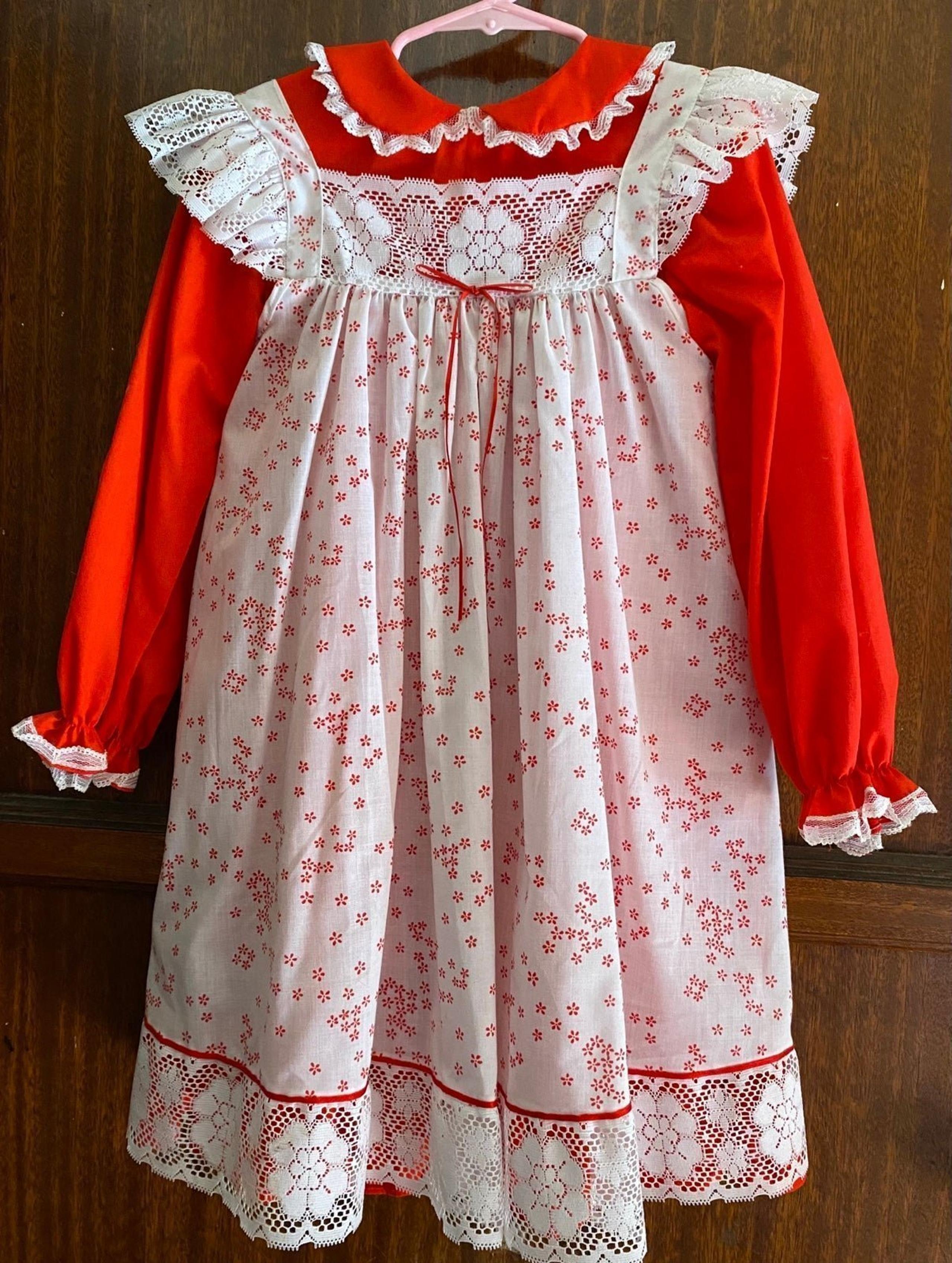 Vintage girls dress