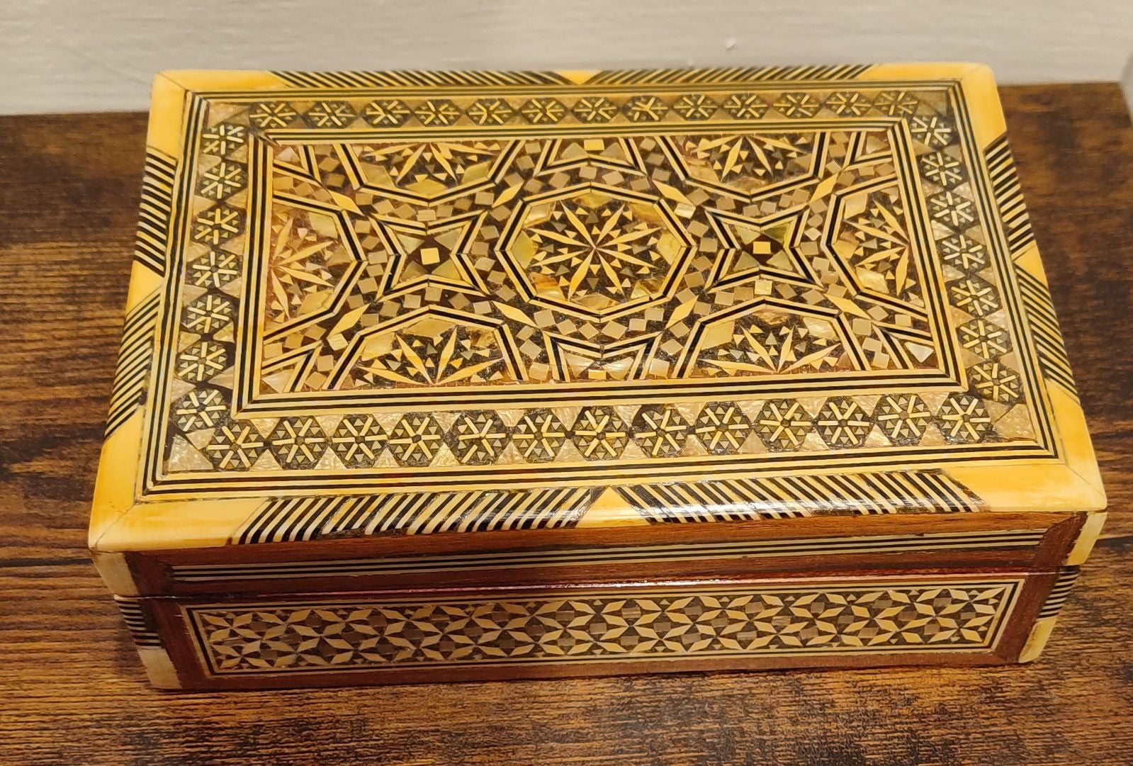 Vintage Moroccan Jewelry Box Marquetry Inlaid Mother of Pearls Decoration