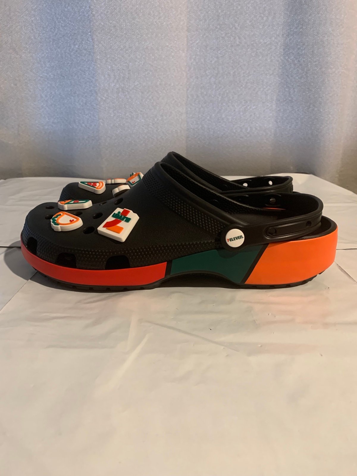 Crocs Classics/ 7-Eleven With Jibbitz Men Size 12 Black New