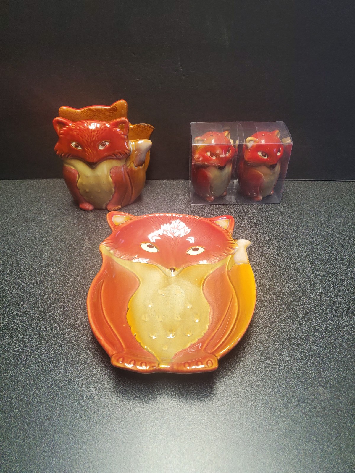 Ceramic Fox Spoone Rest, Knapkins Holder, Salt and Pepper Shaker by Nature Home.