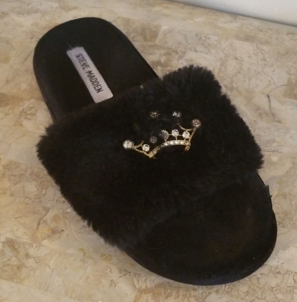 steve madden princess slippers