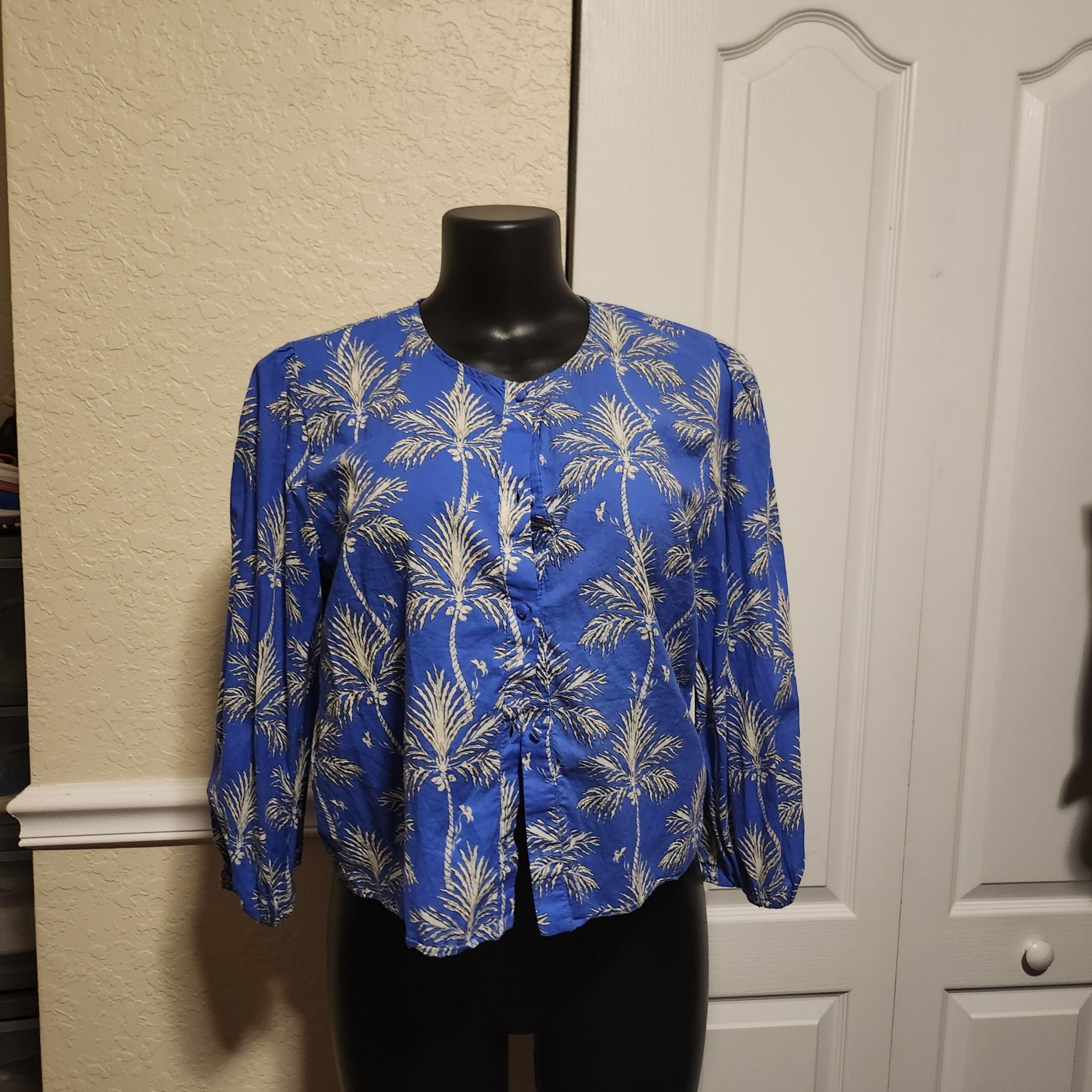 Zara button-down shirt size S