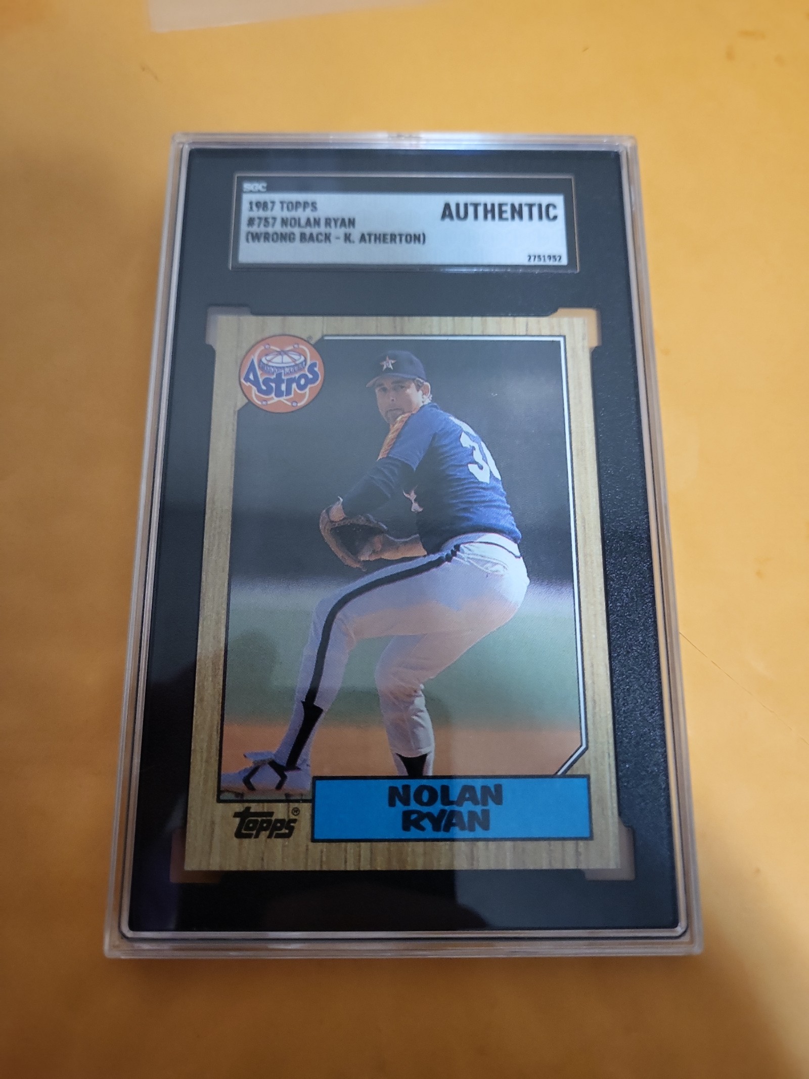 1987 Nolan Ryan topps Auth GM condition Wrong back.