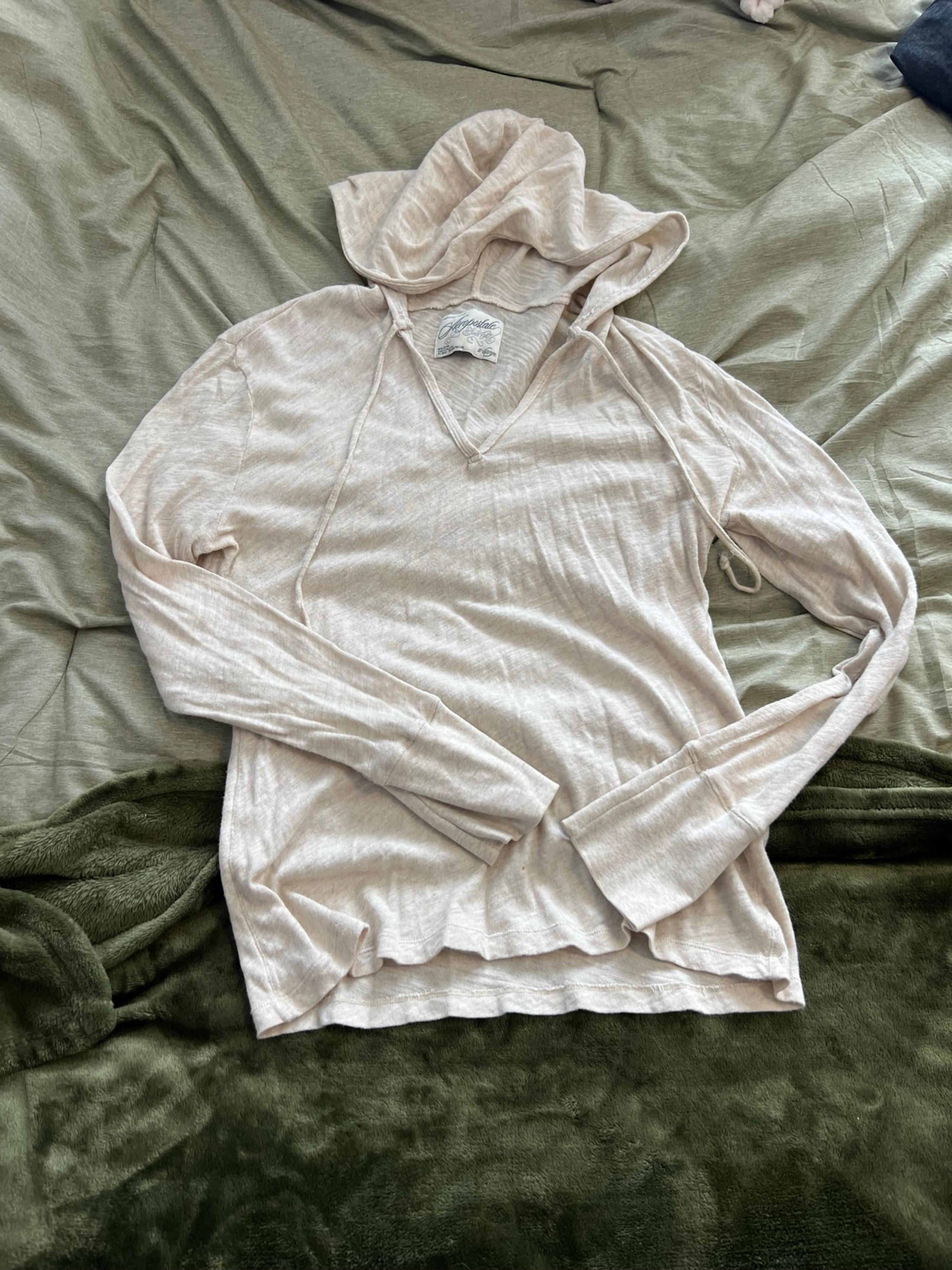 Vintage y2k Aeropostale women’s XL thin hooded tshirt