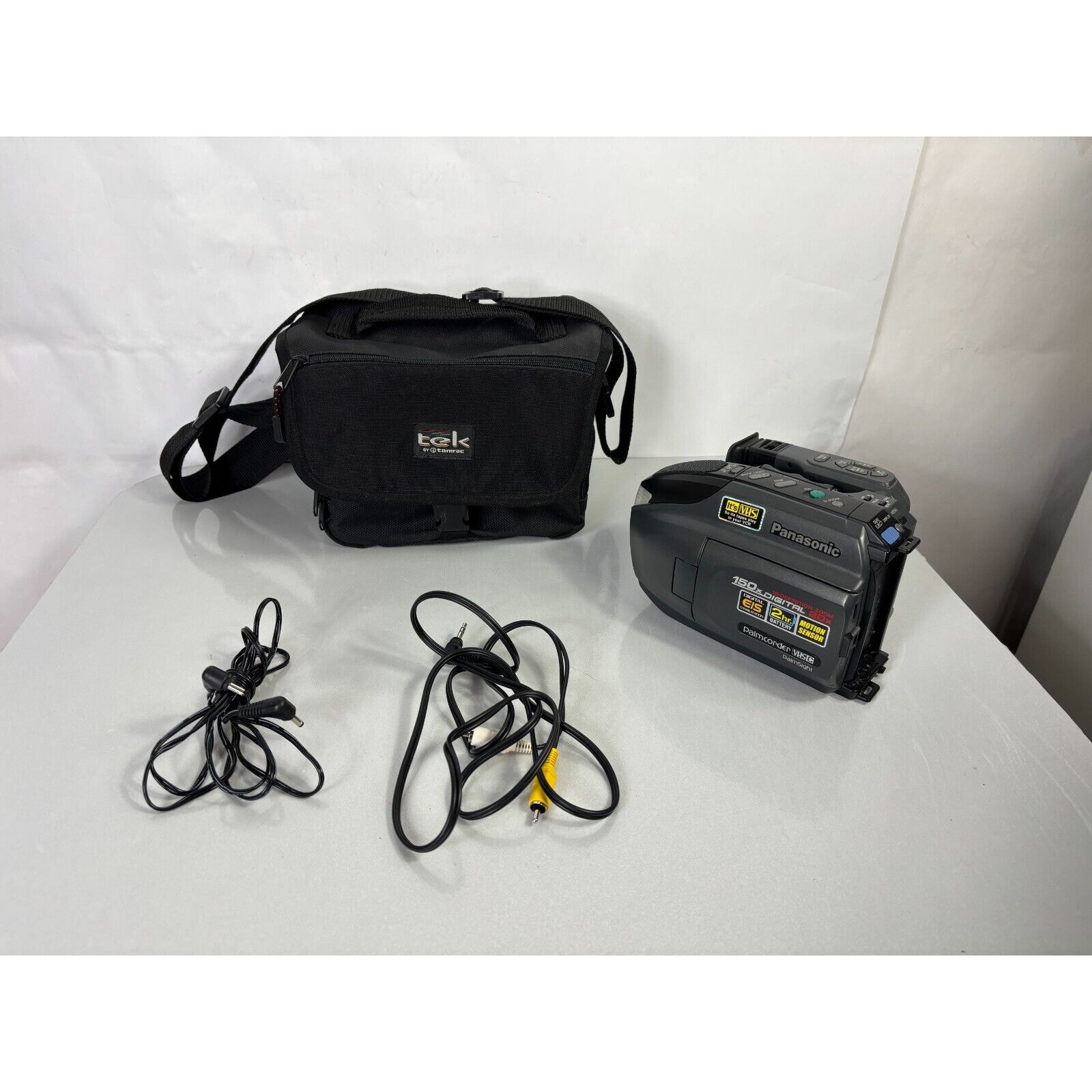 Panasonic PV-L551D Palmcorder VHS-C Camcorder Video Camera Tested *NO Battery