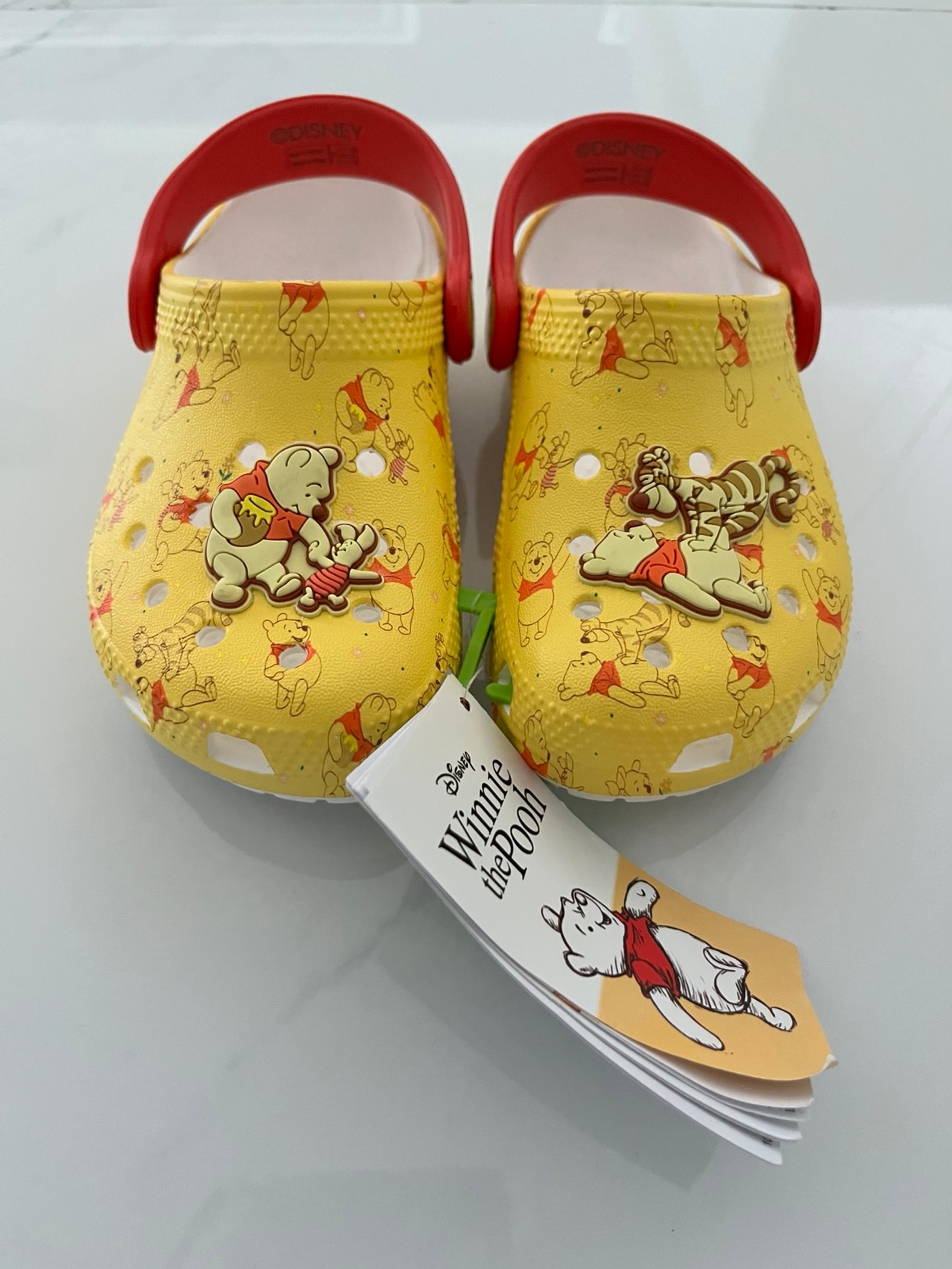 Crocs toddler girl size 9 crocs Winnie the Pooh NWT