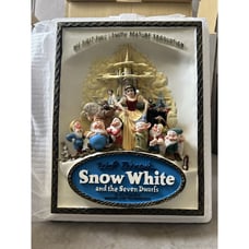 DISNEY SNOW WHITE CODE 3 SCULPTED FIGURINE 1937 7 Dwarfs 3D MOVIE POSTER ART