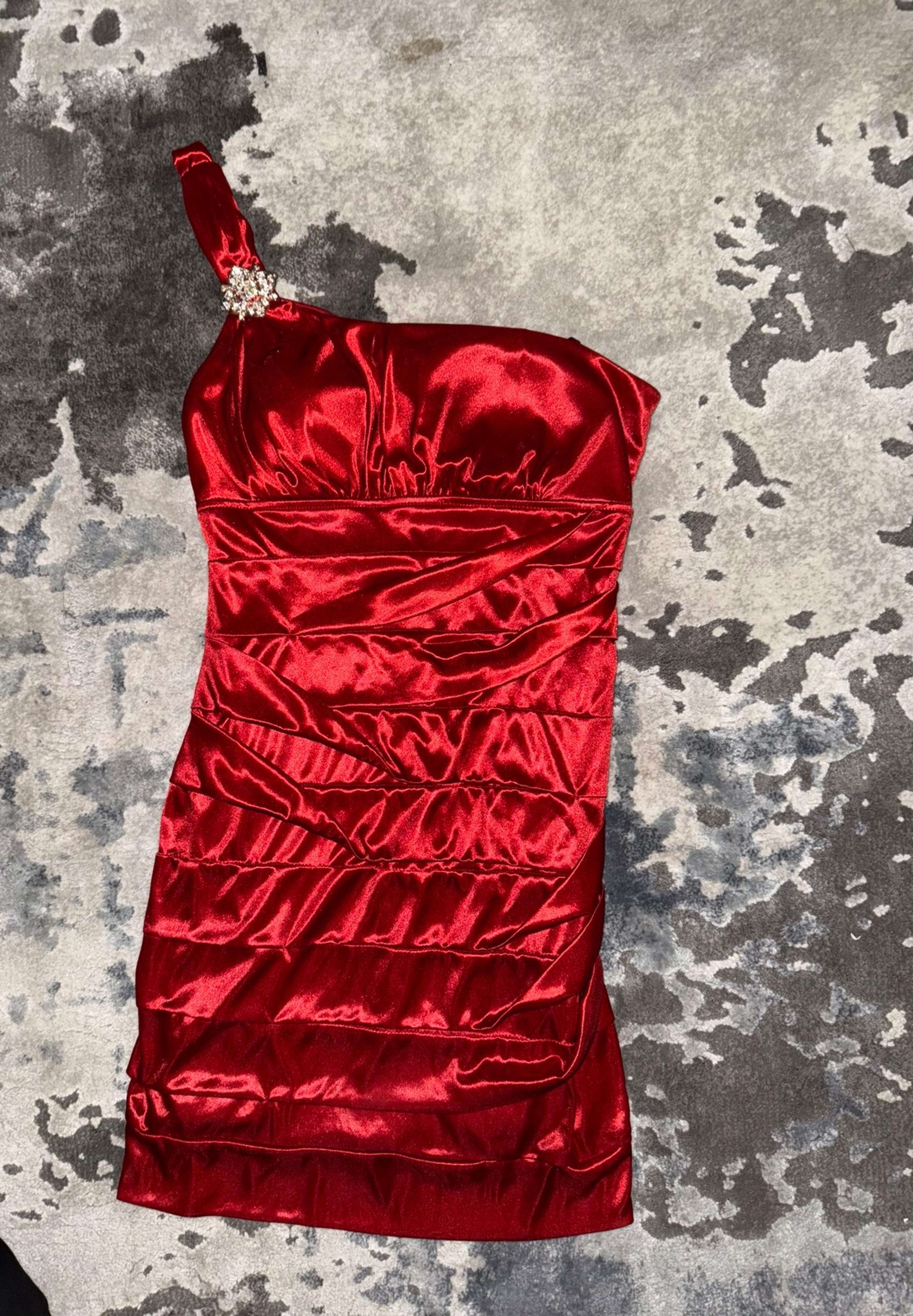 Red dress size medium