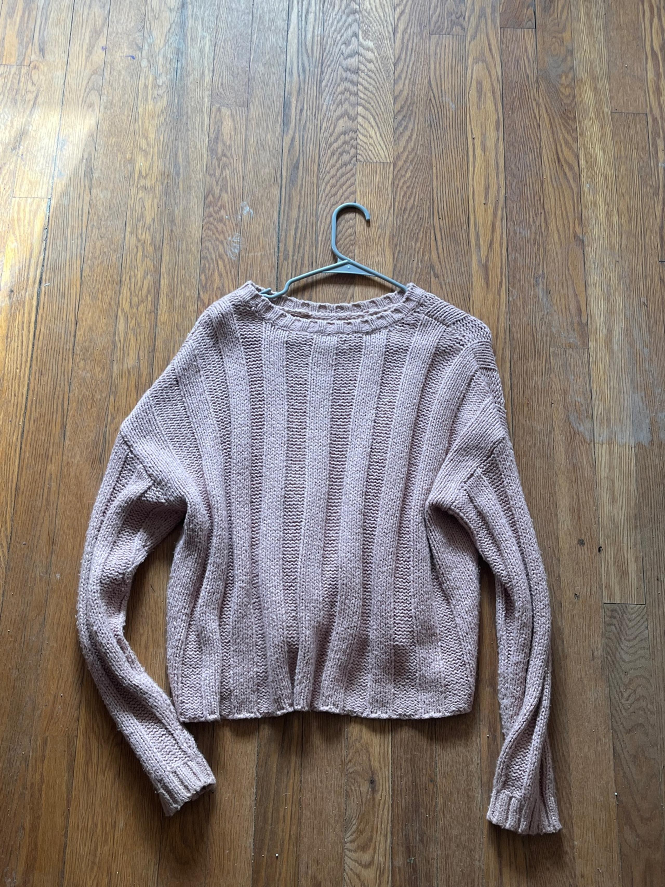 Light pink PacSun crewneck sweater