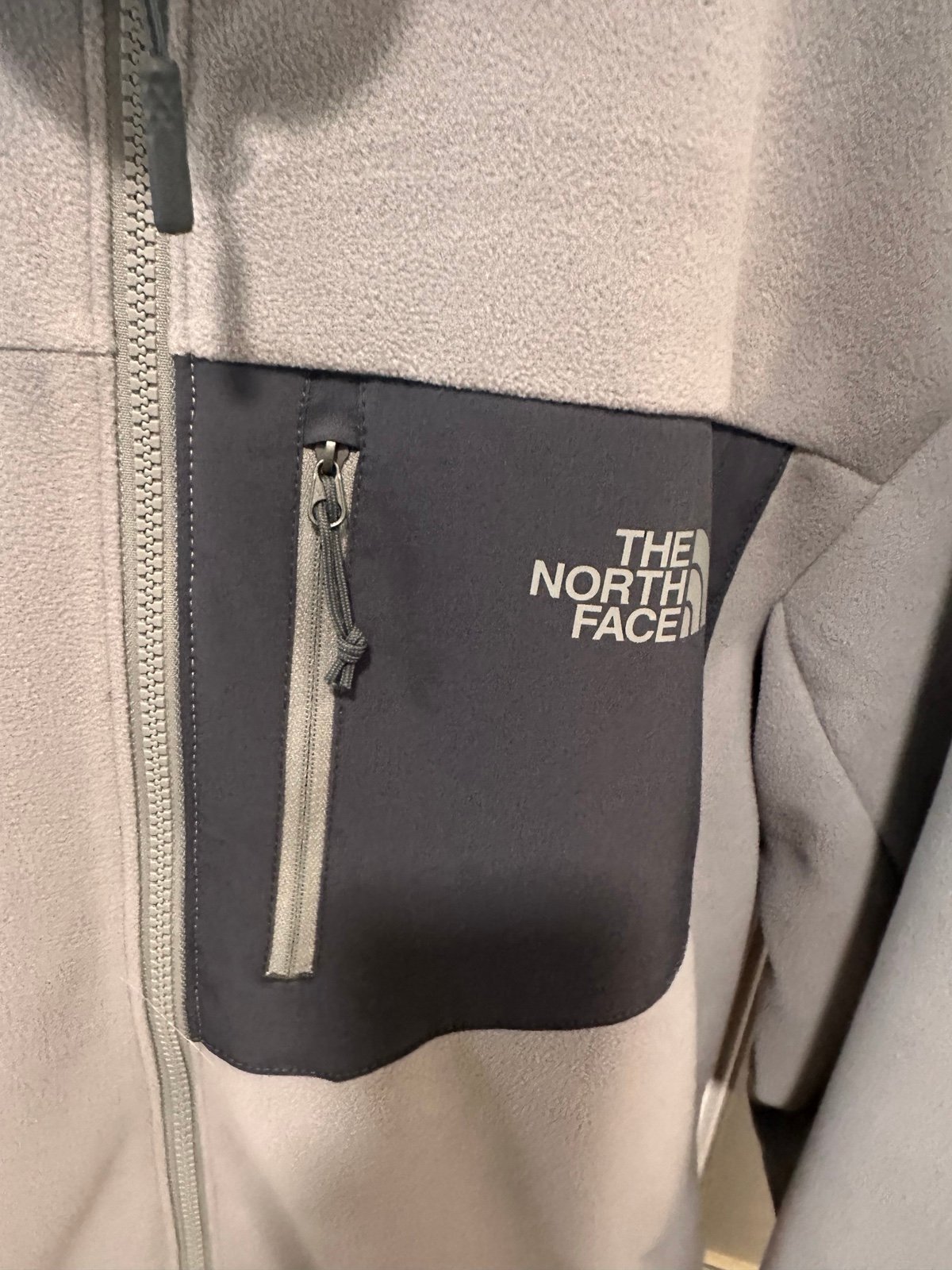 Men’s North Face jacket