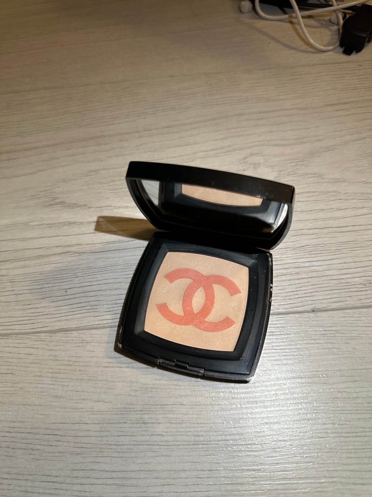 Chanel Illuminating powder- infiniment chanel
