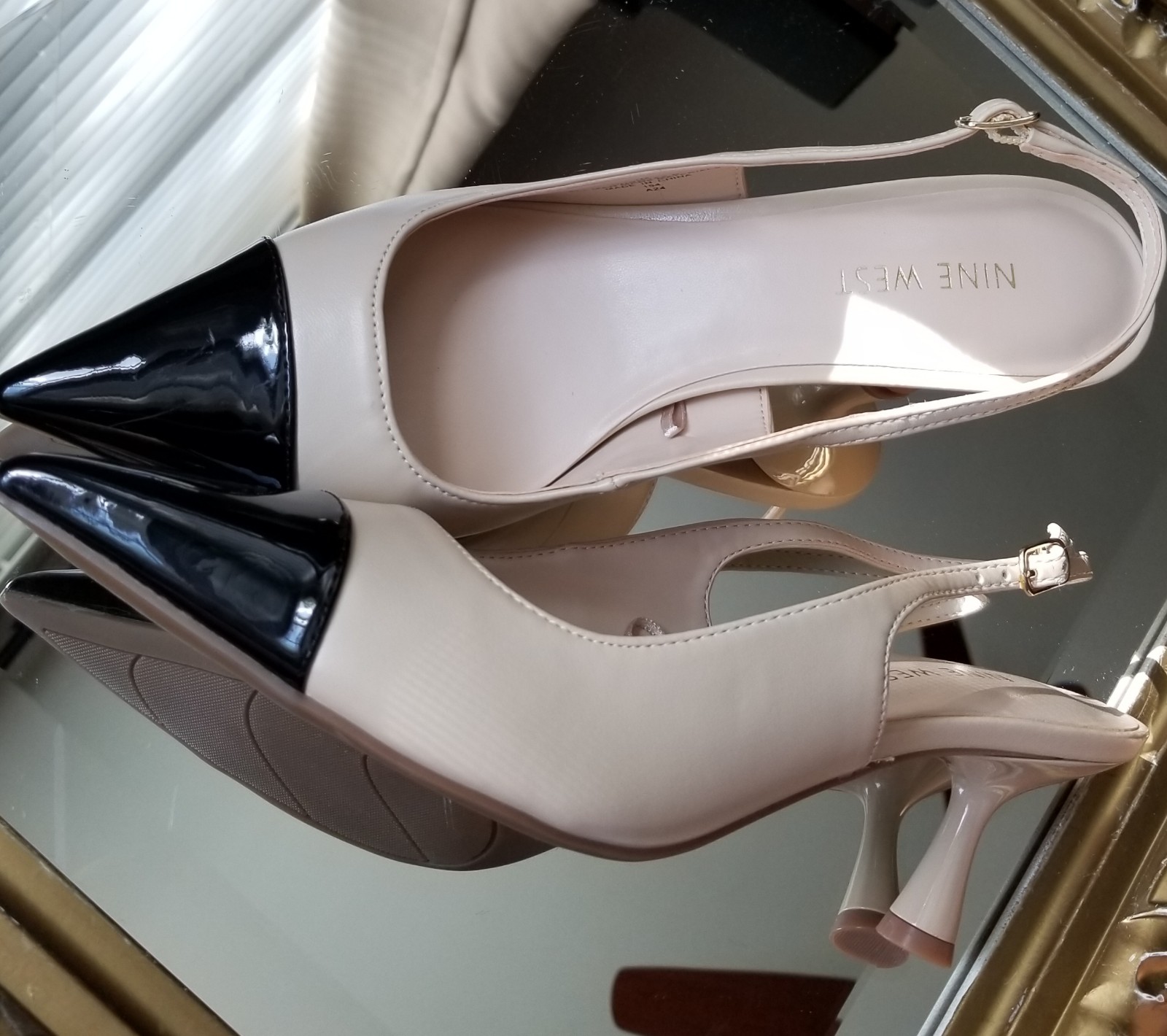 Nine West Cream Black Patent Leather Kitten Heels Pointed Toe 7
