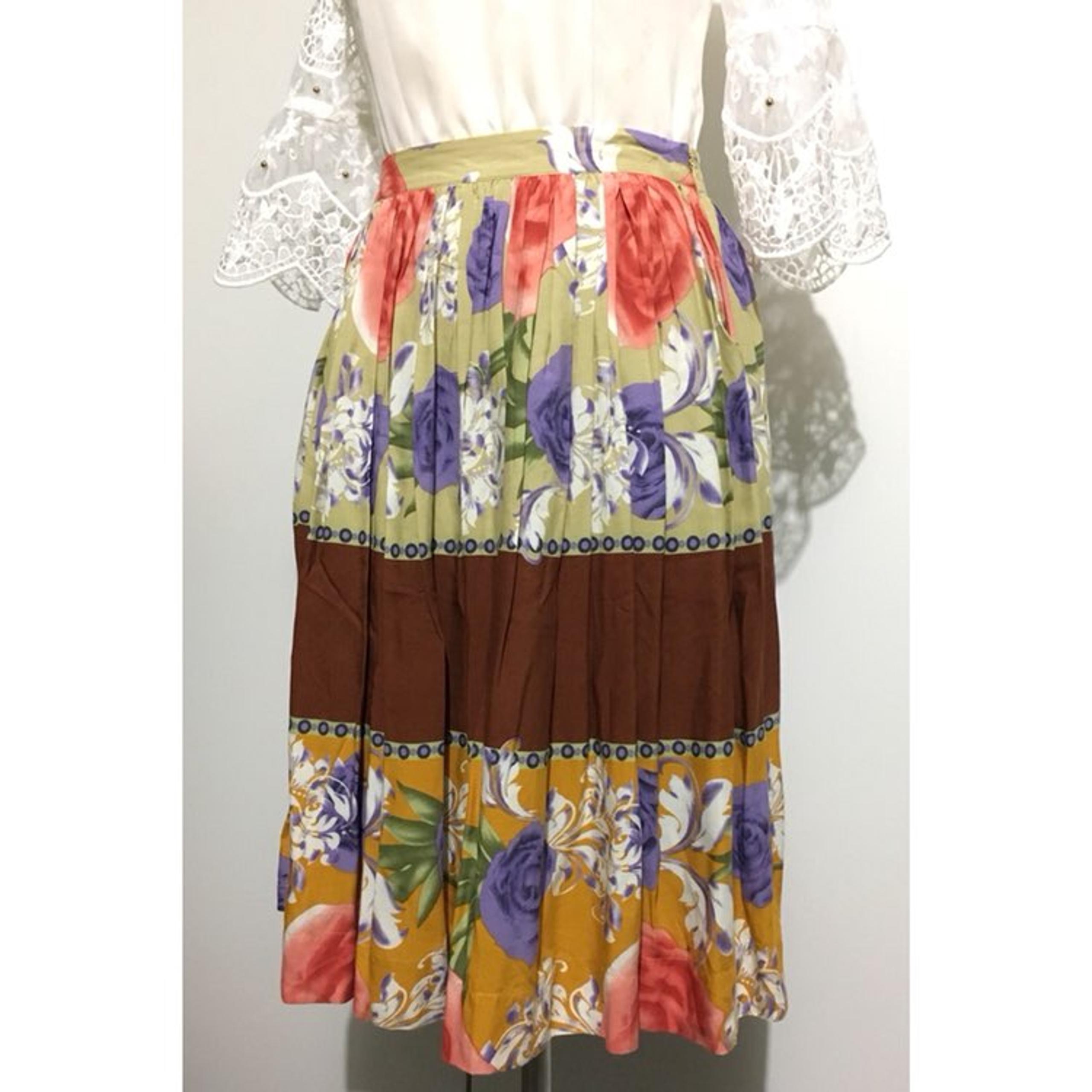 floral midi skirt