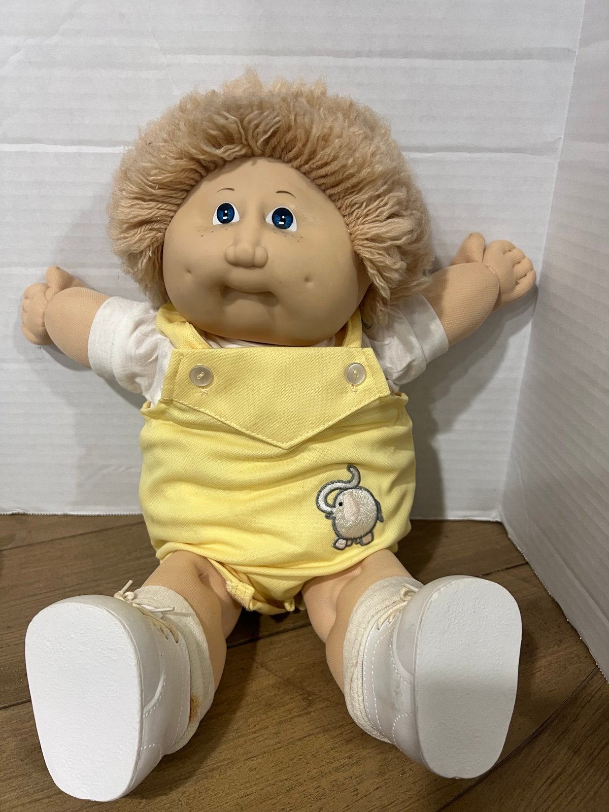 Vintage Cabbage Patch Kids Doll Fuzzy Blonde Boy KT Factory Freckles Wheat Blue