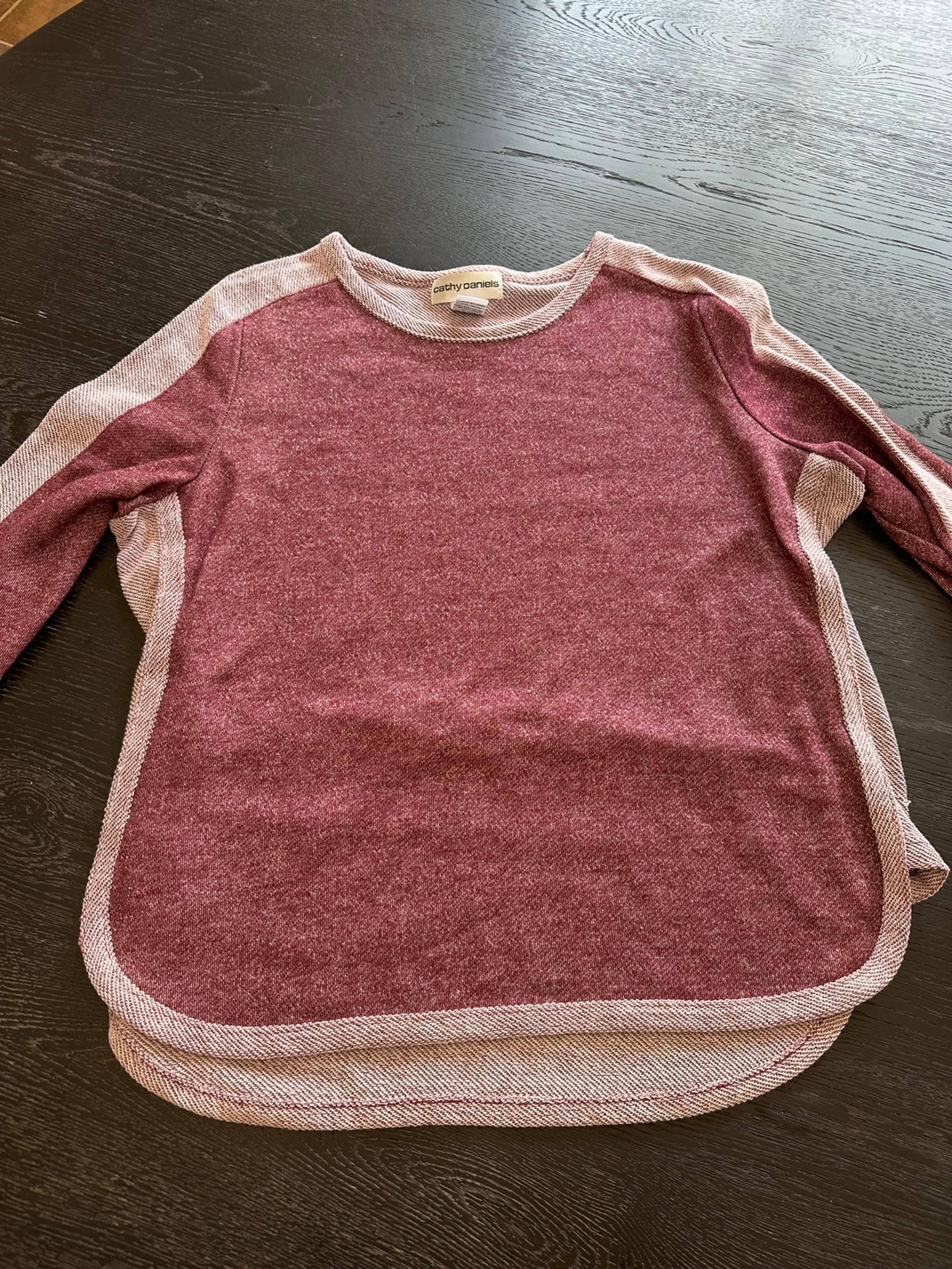 C.D. Daniels Woman’s 3/4 Sleeve Color block Top XL