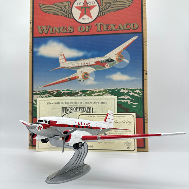 Wings of Texaco Gooney Bird Douglas DC-3C Diecast Airplane w/ Original Box