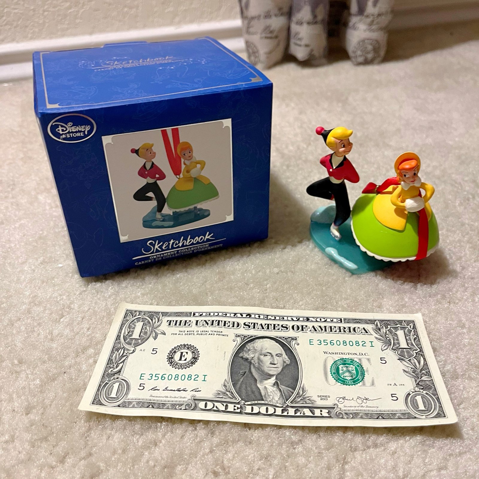 2017 Disney Sketchbook Ornament Once Upon a Wintertime Limited Edition 1100 NIB