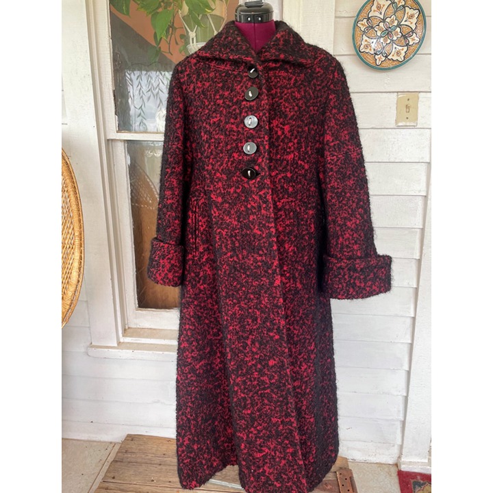 Vintage 1960s Red/Black Nubbed Wool Opera Swing Coat Bakelite Buttons