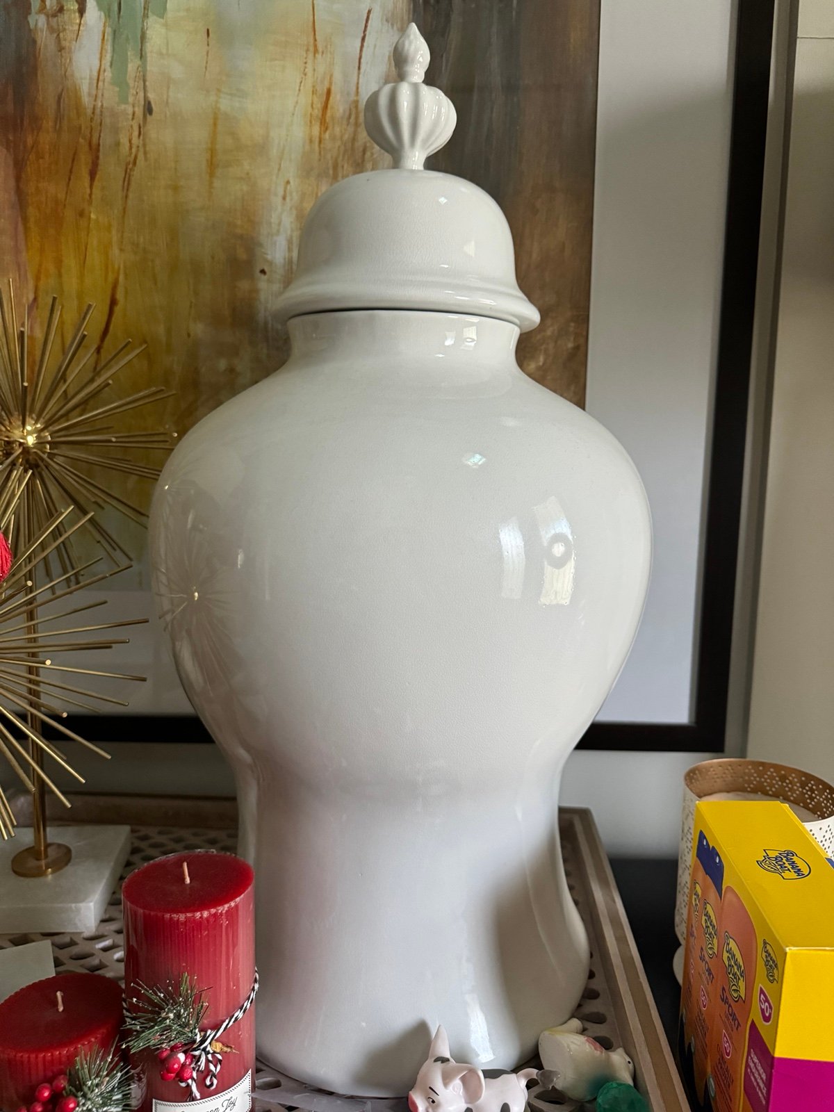 White pot
