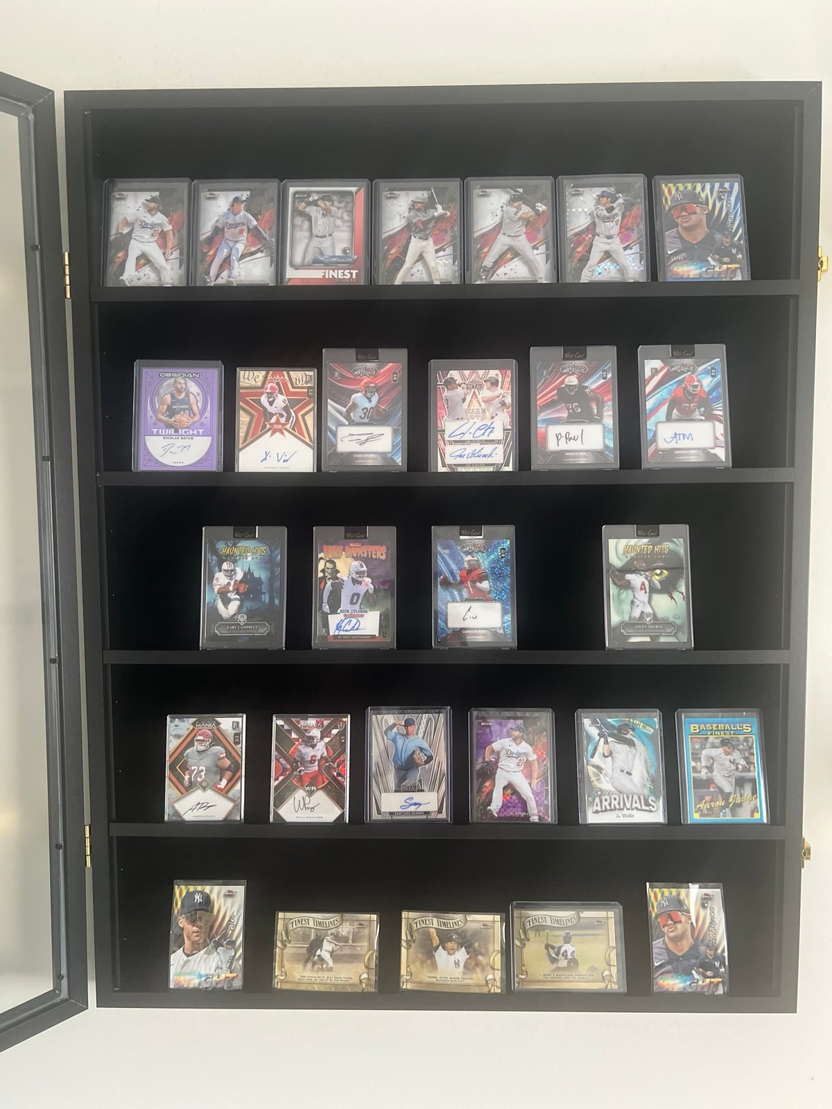 SPORTS CARDS LOT!!! Short print baseball and football sports cards!!