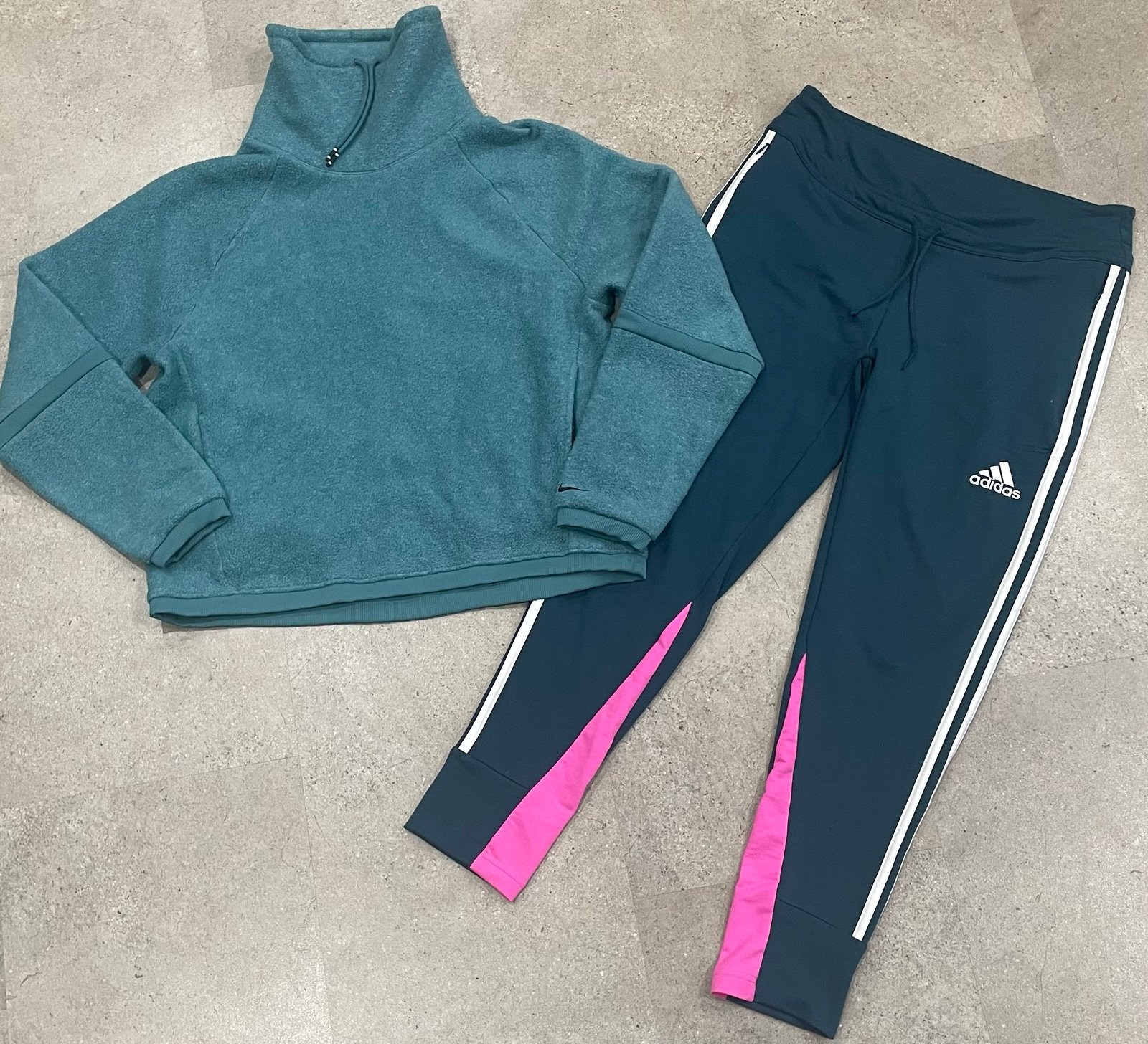 Womens NIKE/ADIDAS Sweatshirt & Joggers, sz Medium