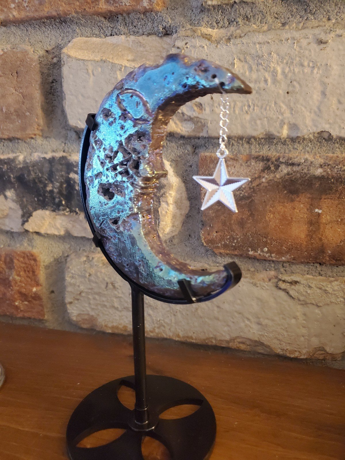 Aura Spheralite smiling moon crystal carving