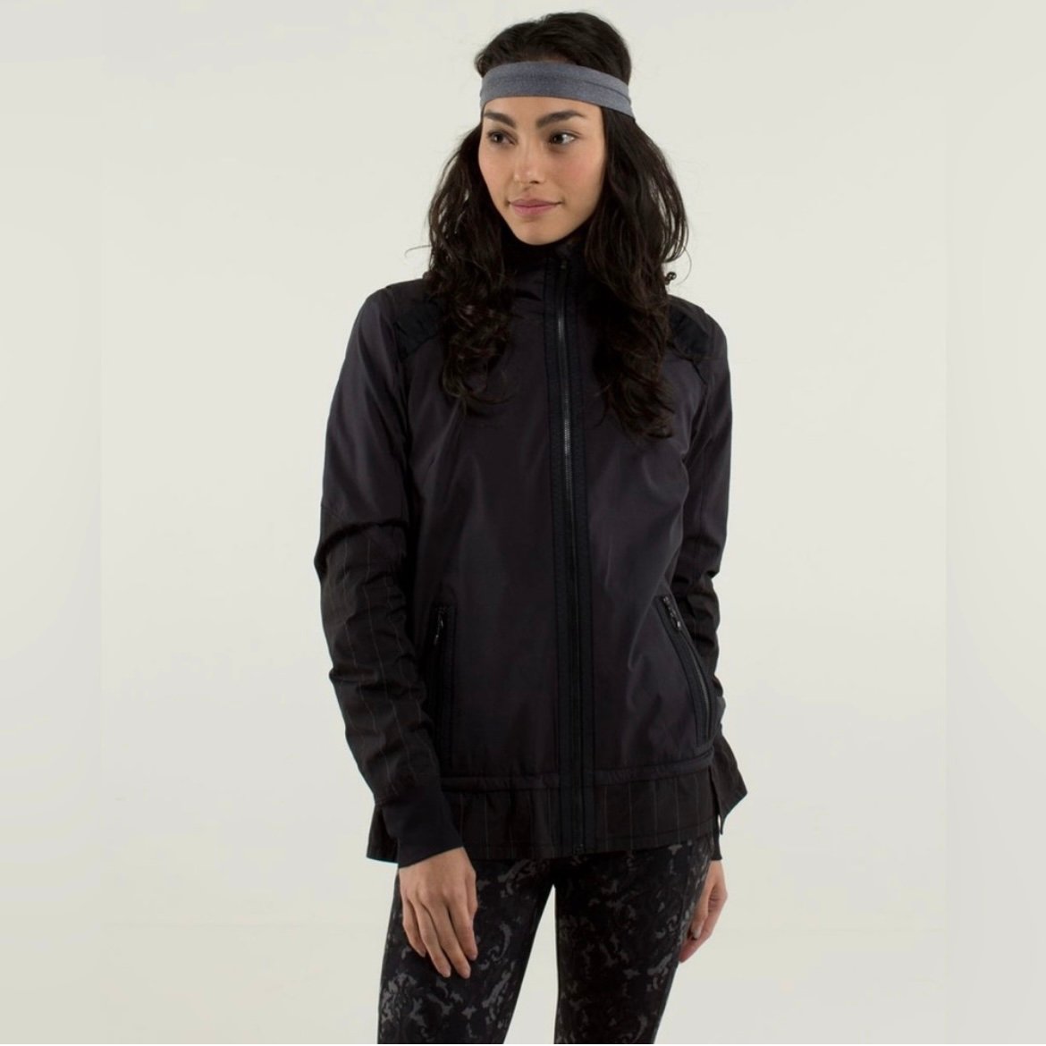 Lululemon Run Bandit Black Reflective Jacket Sz 6