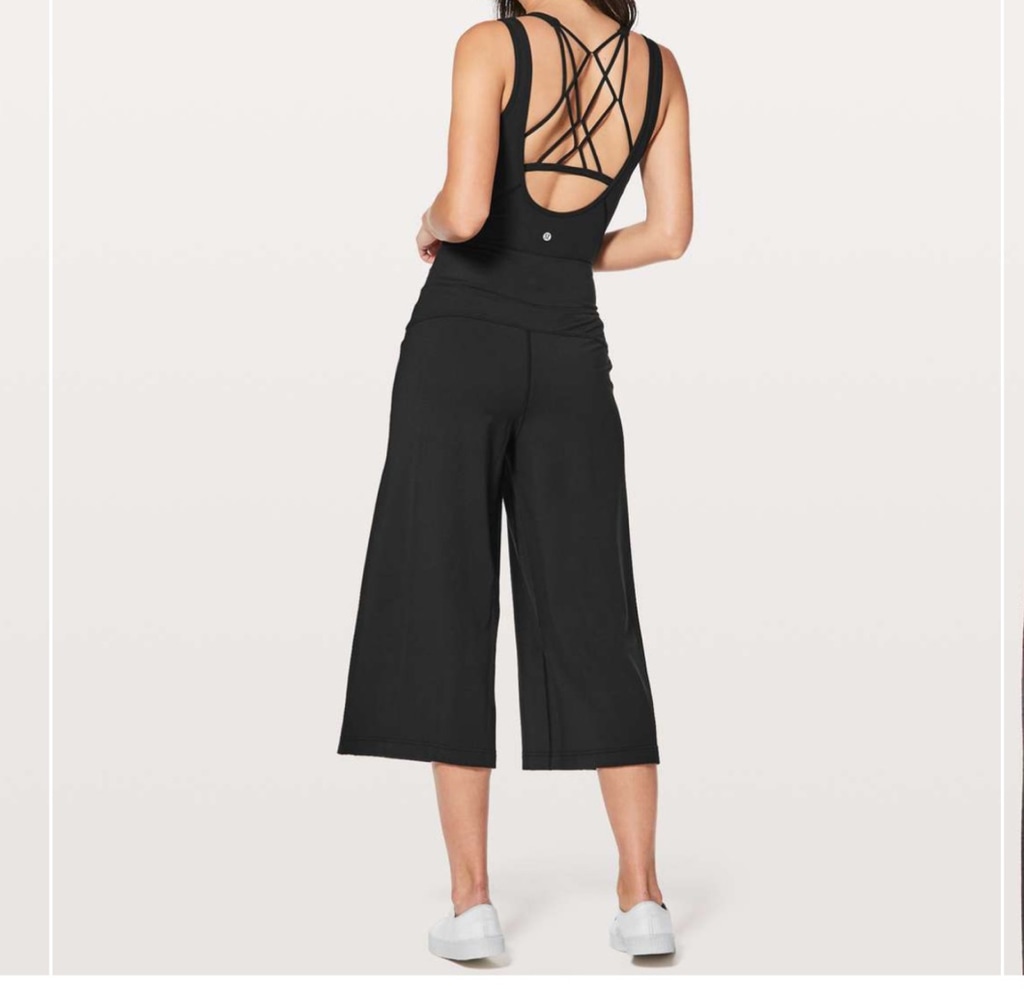 Women's Lululemon Blissed Out Culottes Size 4 Black