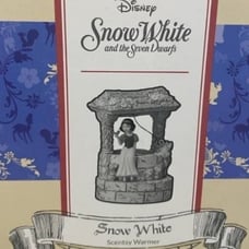 Disney Snow White scentsy warmer brand new!