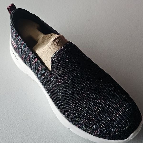 new lightweight skechers