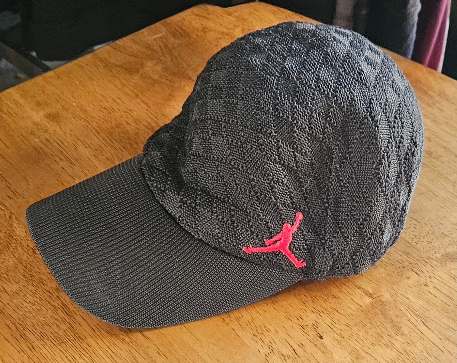 AIR JORDAN Vintage Jumpman Knit Flex Woven Fit Hat Cap Black/Red Size M/L