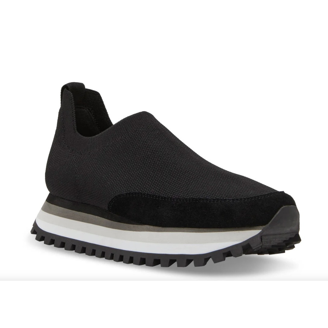 Blondo Women's Lakelyn Sneaker Black Knit Size 8.5 NIB Water Resistant Slip On